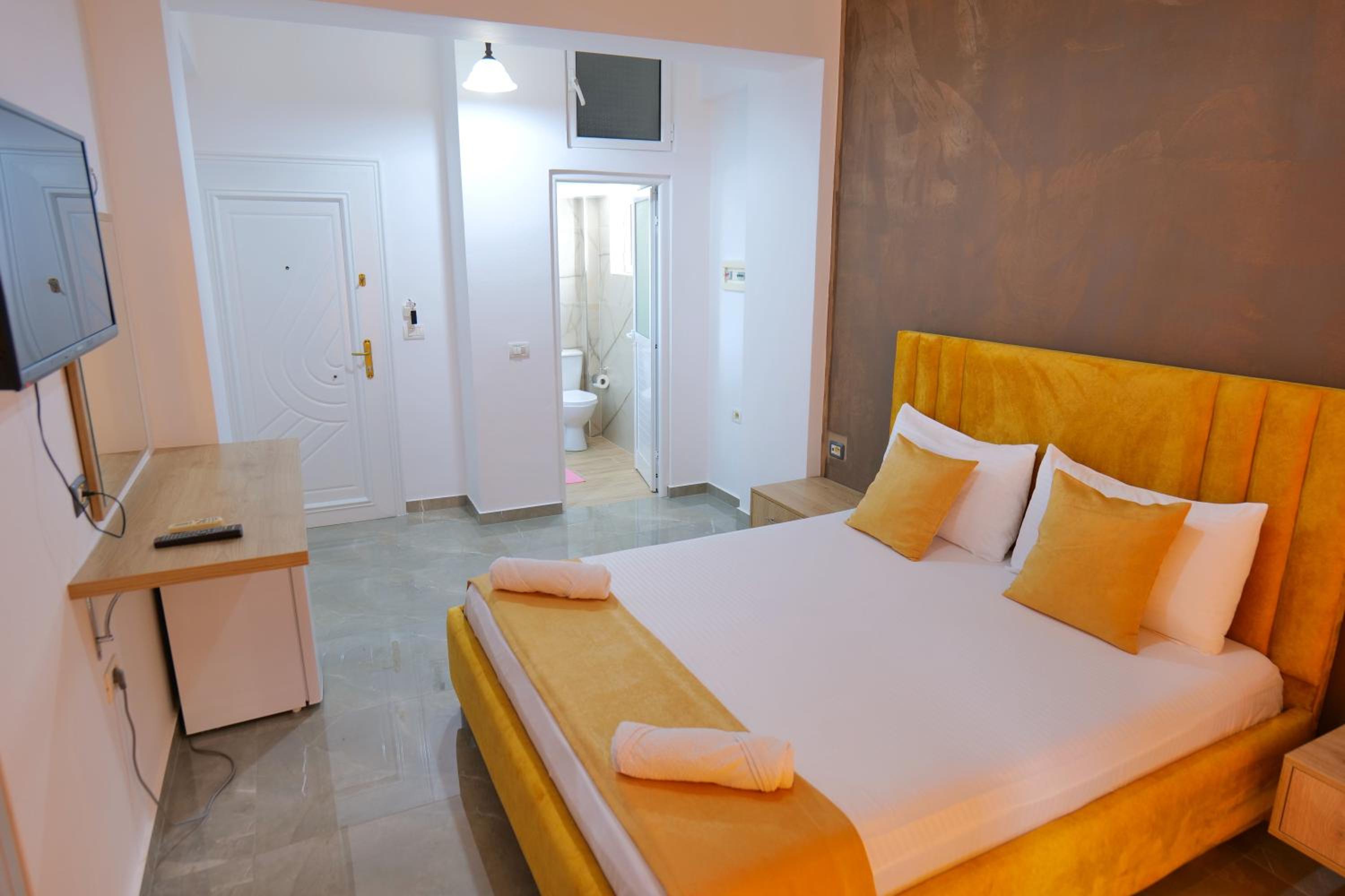HOTEL ADI-VERA