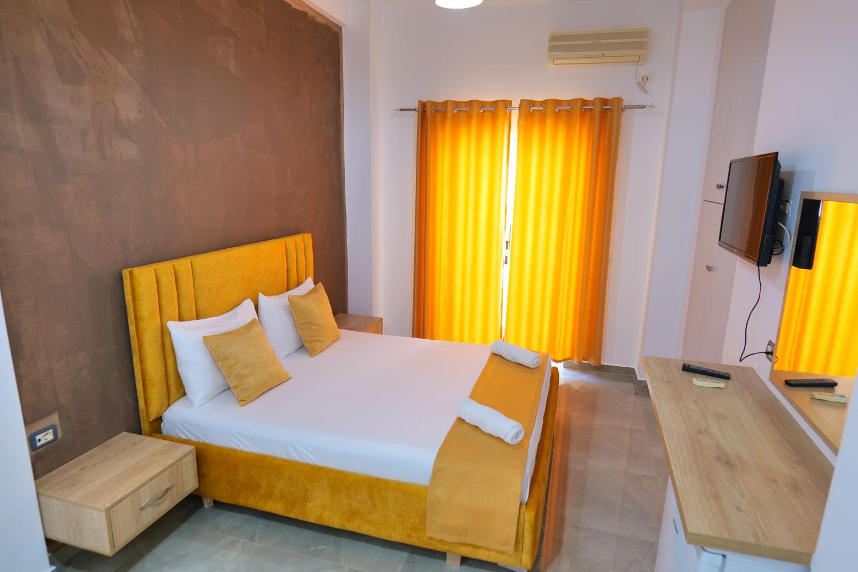HOTEL ADI-VERA