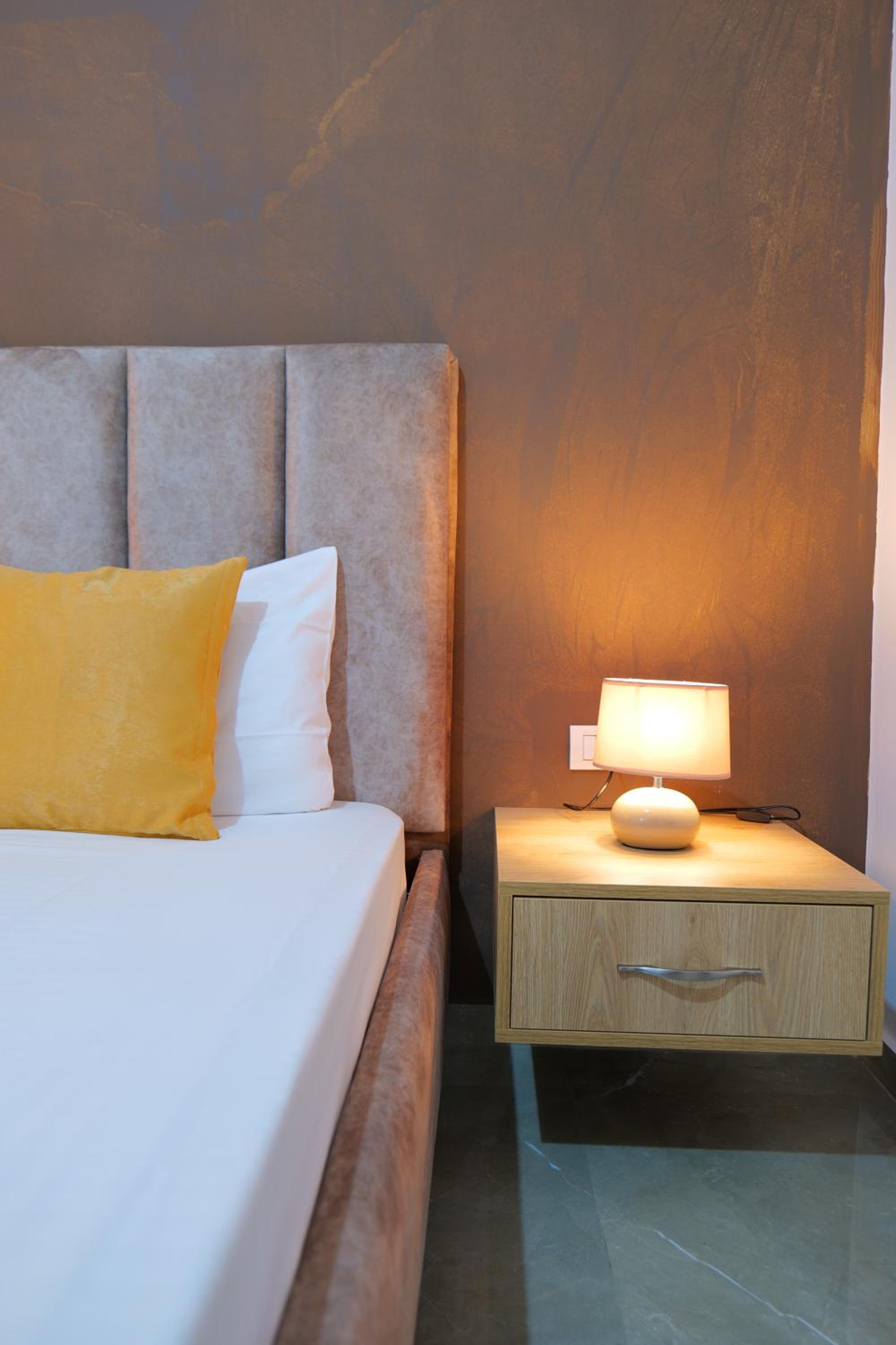 HOTEL ADI-VERA