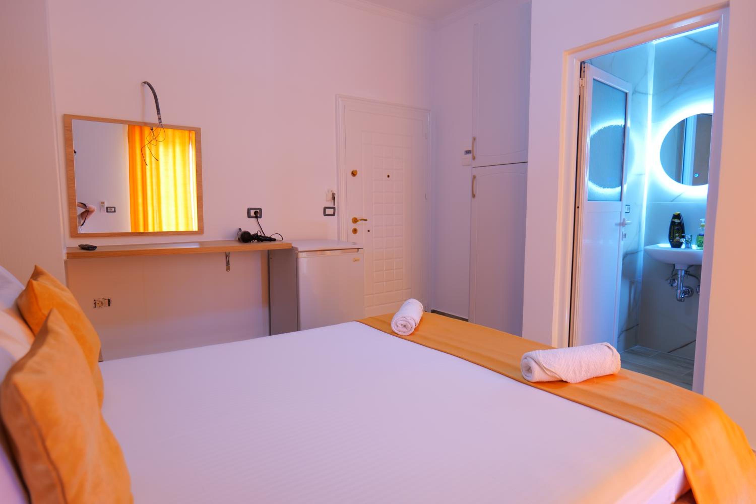 HOTEL ADI-VERA