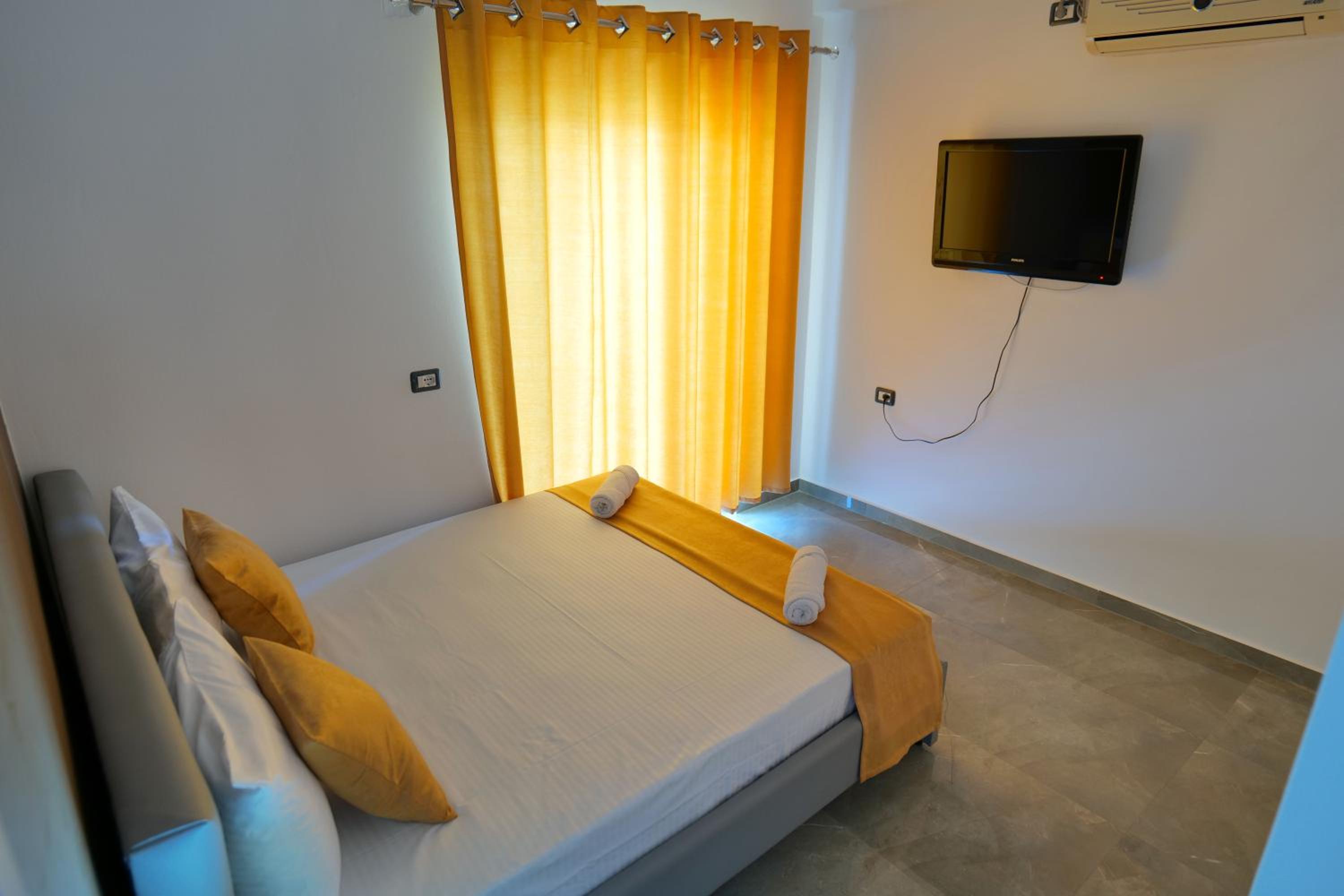 HOTEL ADI-VERA
