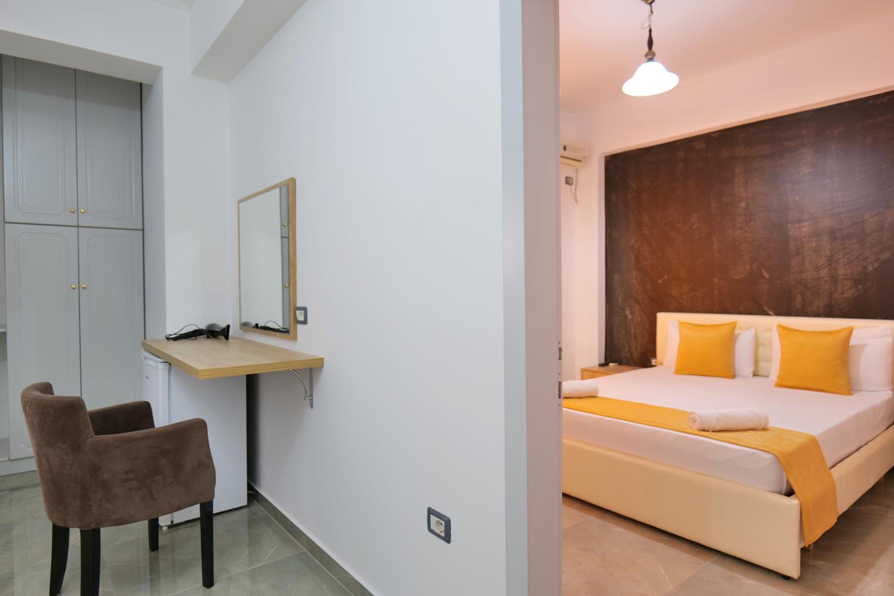 HOTEL ADI-VERA