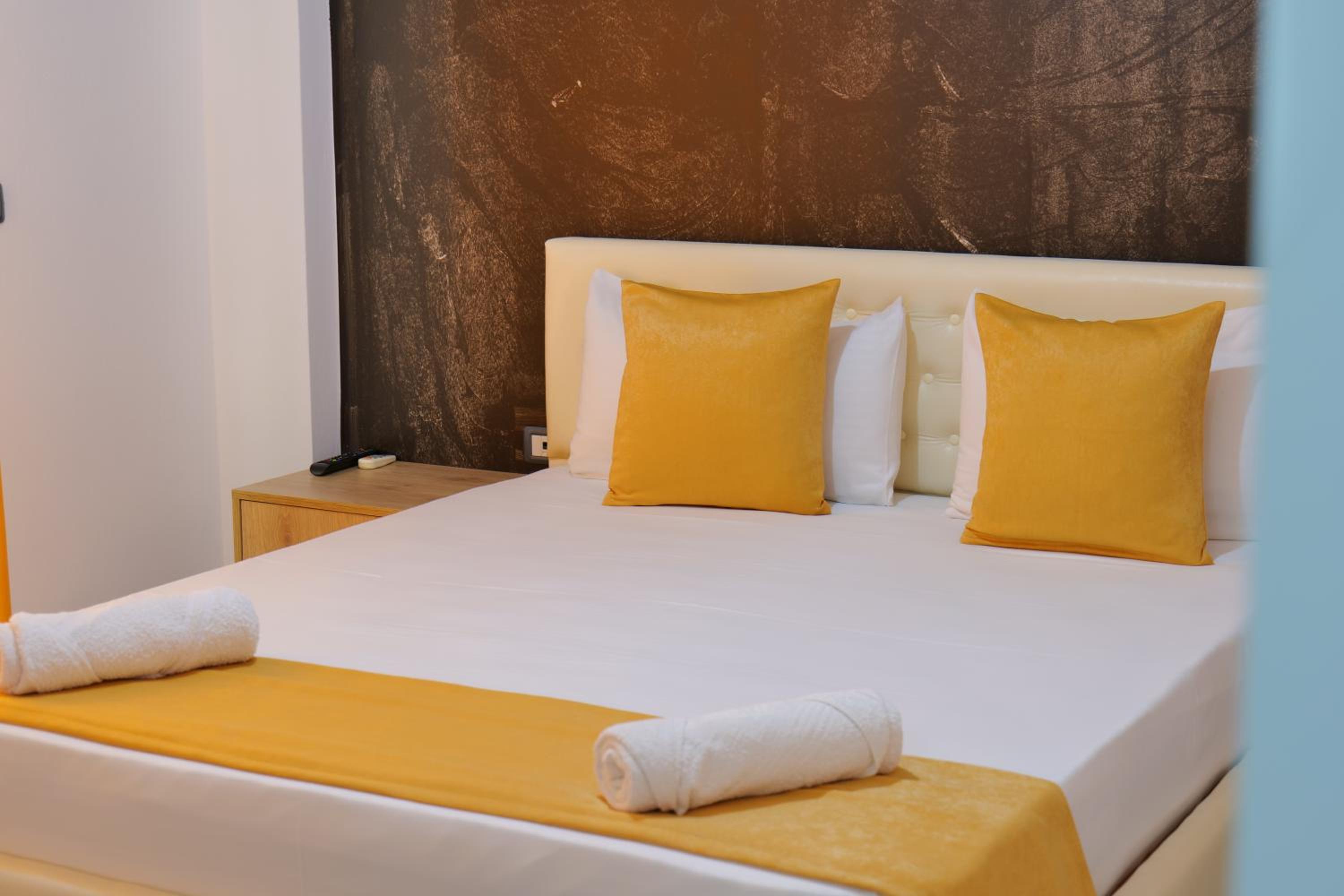 HOTEL ADI-VERA