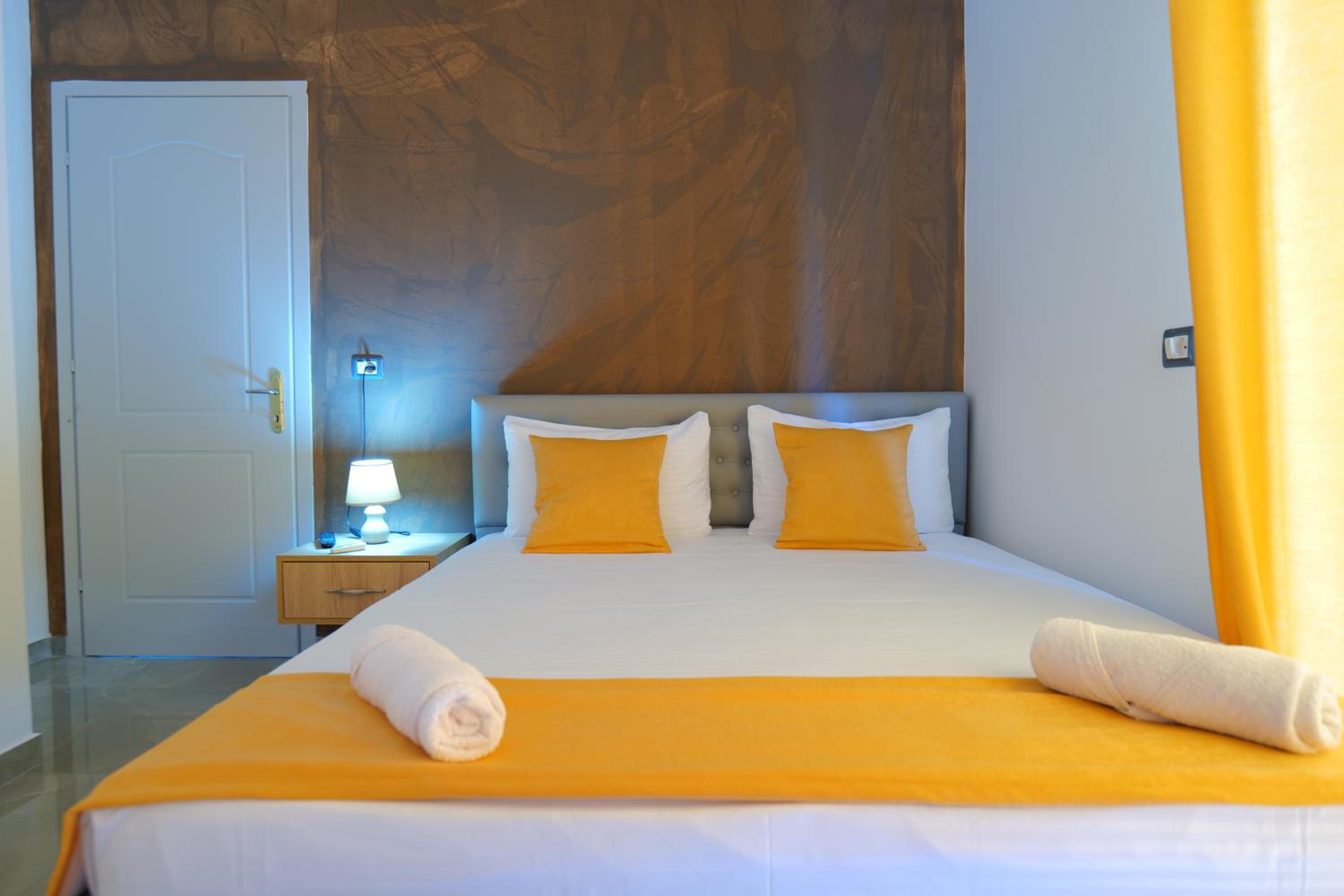 HOTEL ADI-VERA