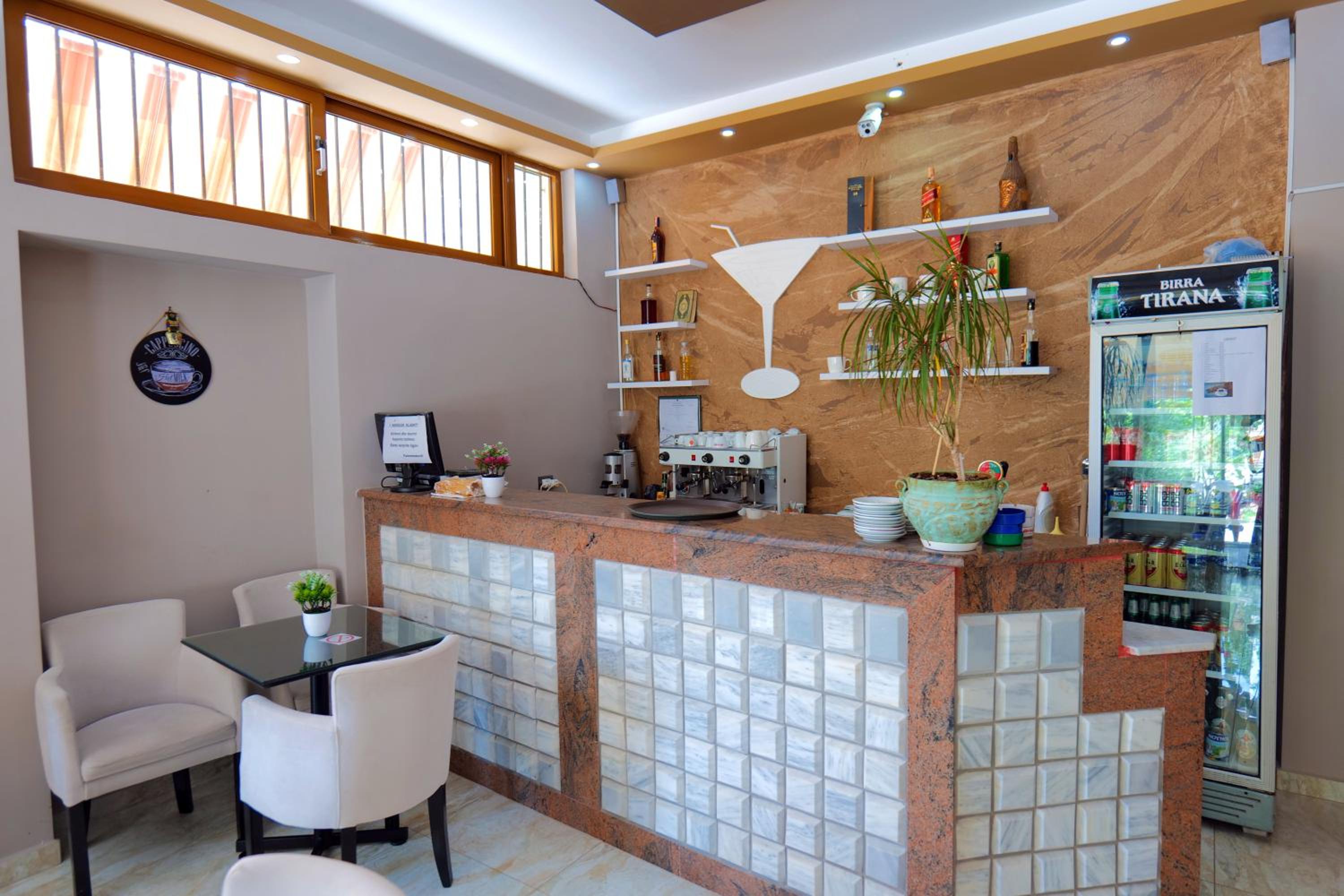 HOTEL ADI-VERA