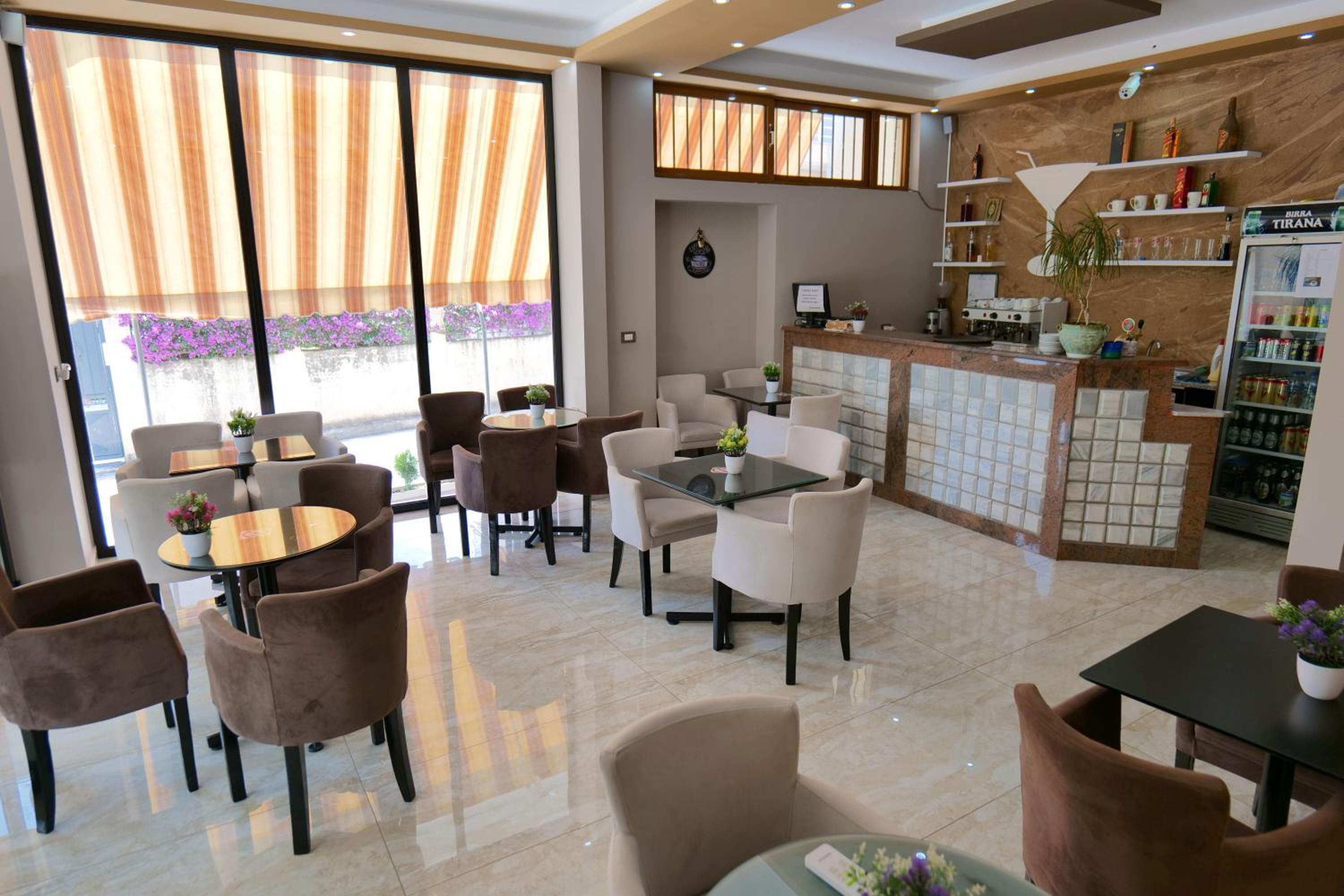 HOTEL ADI-VERA