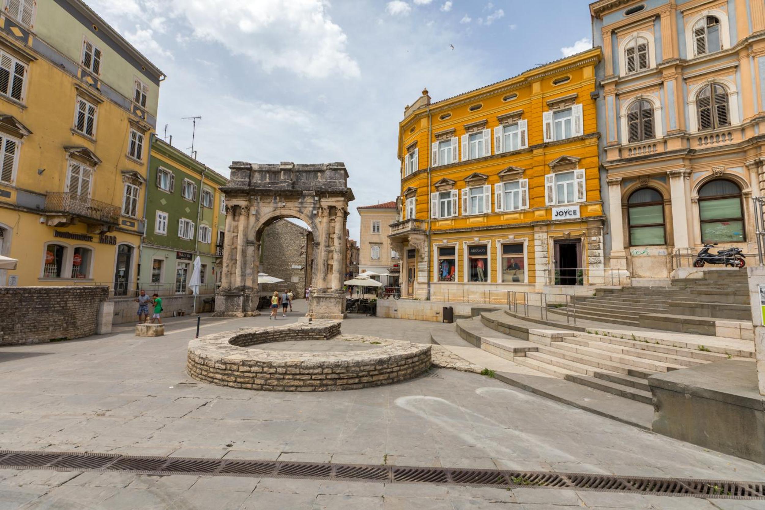 Pula Vacations - Apartment-Old Town-Dundo - Property Image 17