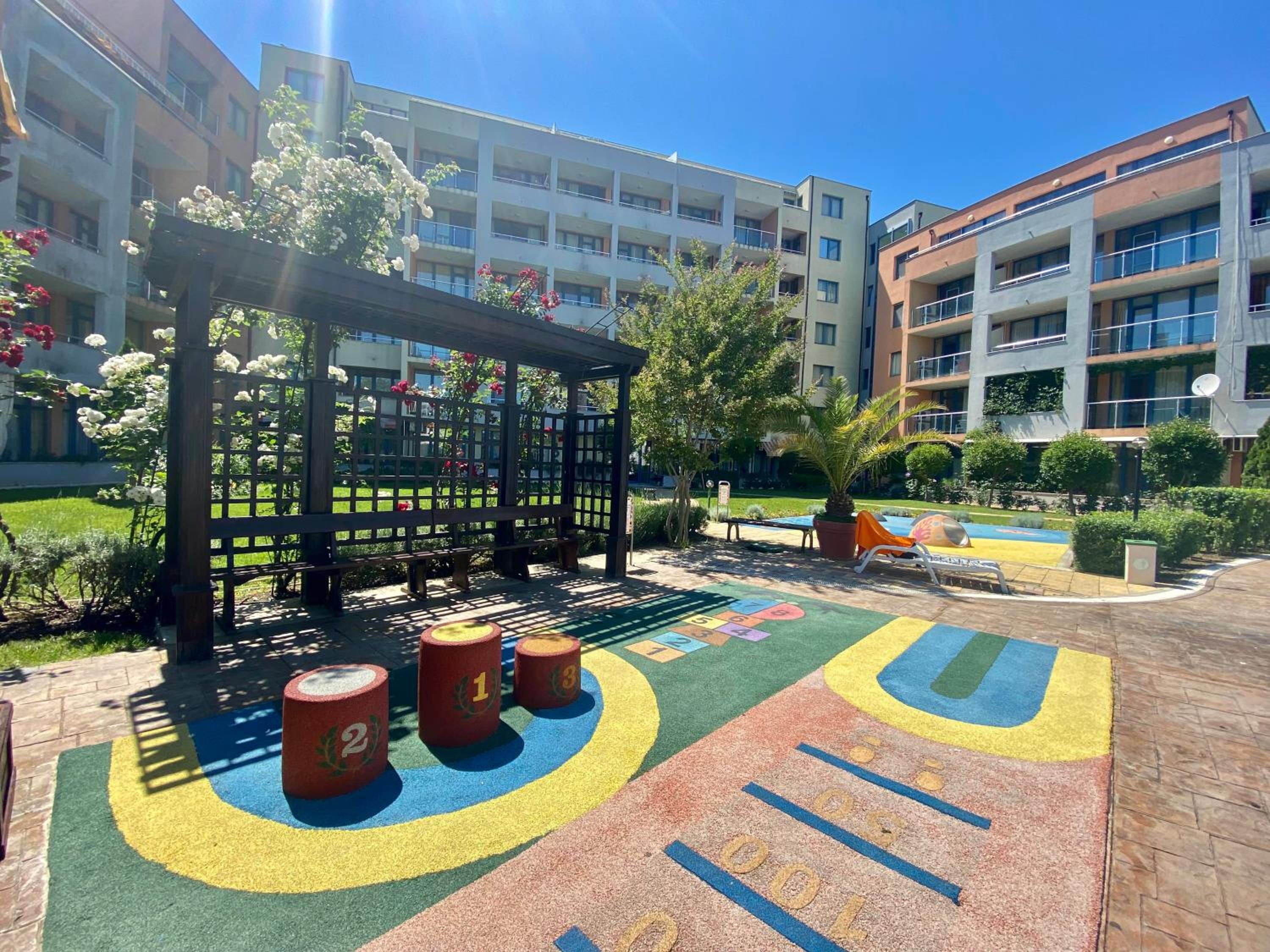 Trakia Apartments
