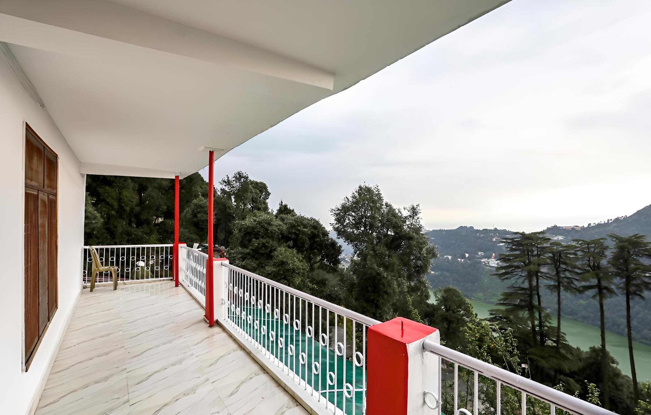 balcony