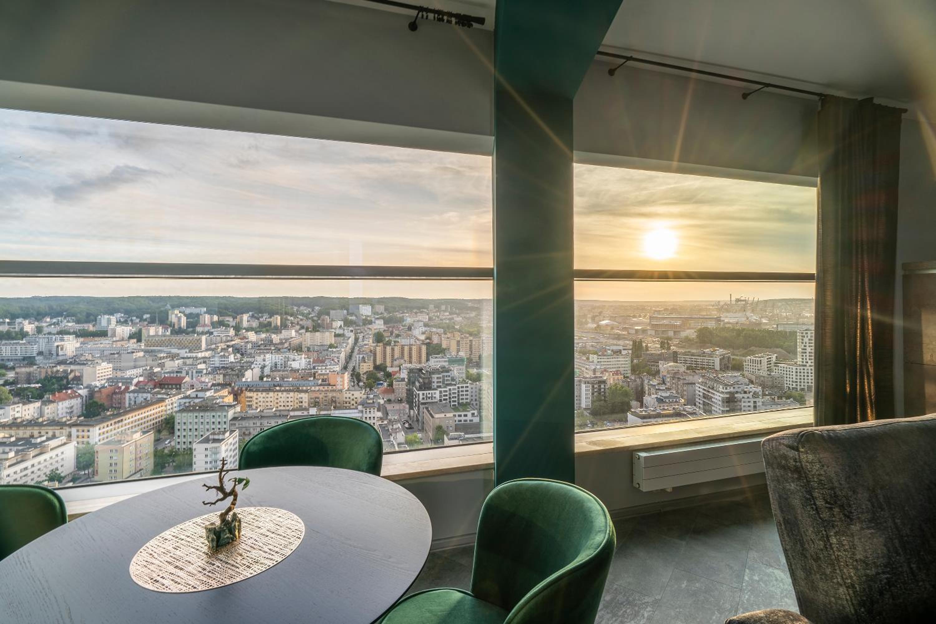 Sea Towers Panoramic Penthouse view 4