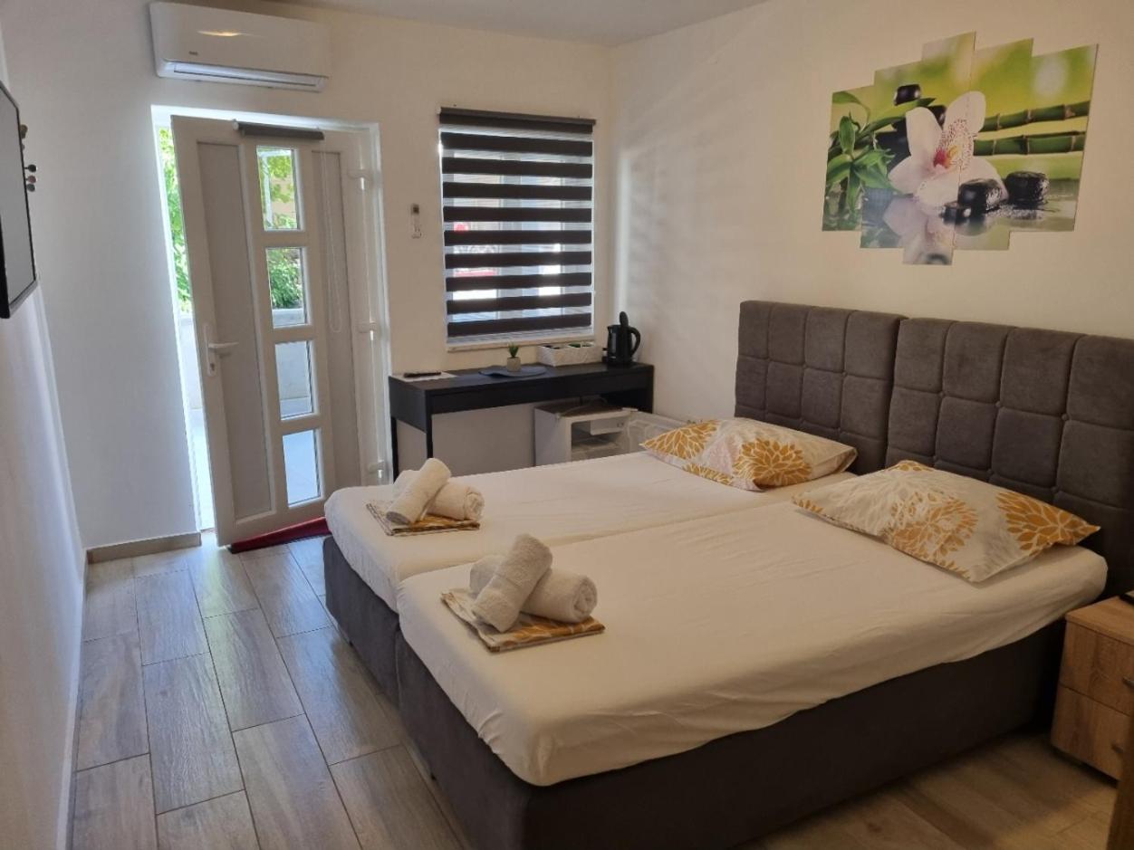 Photo 24