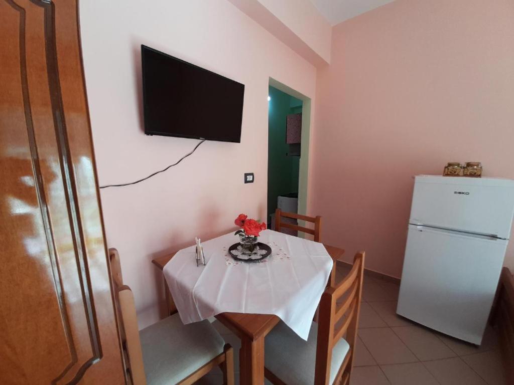 Apartments Meleqi