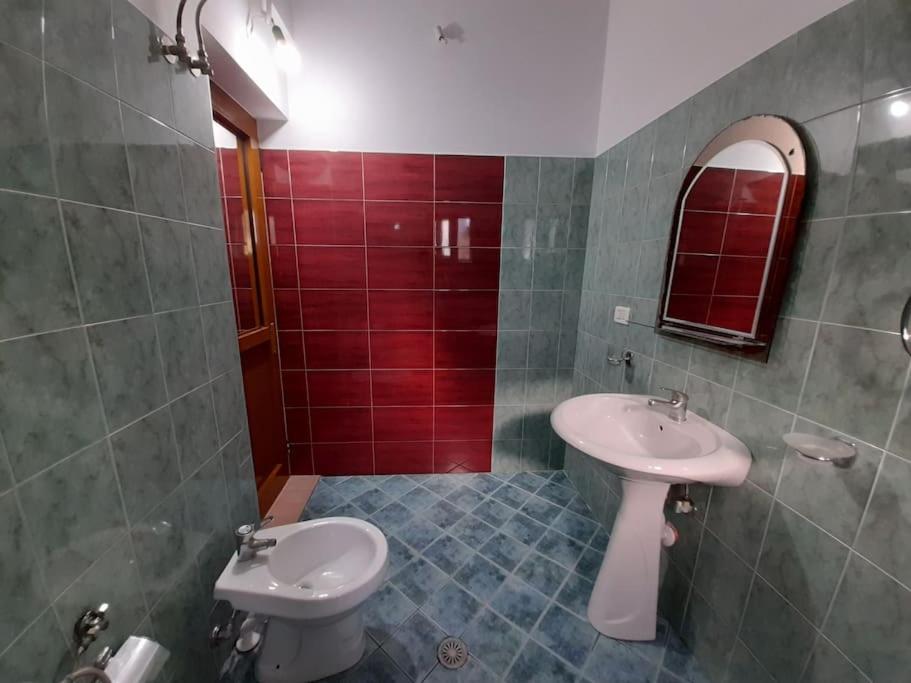 Apartments Meleqi
