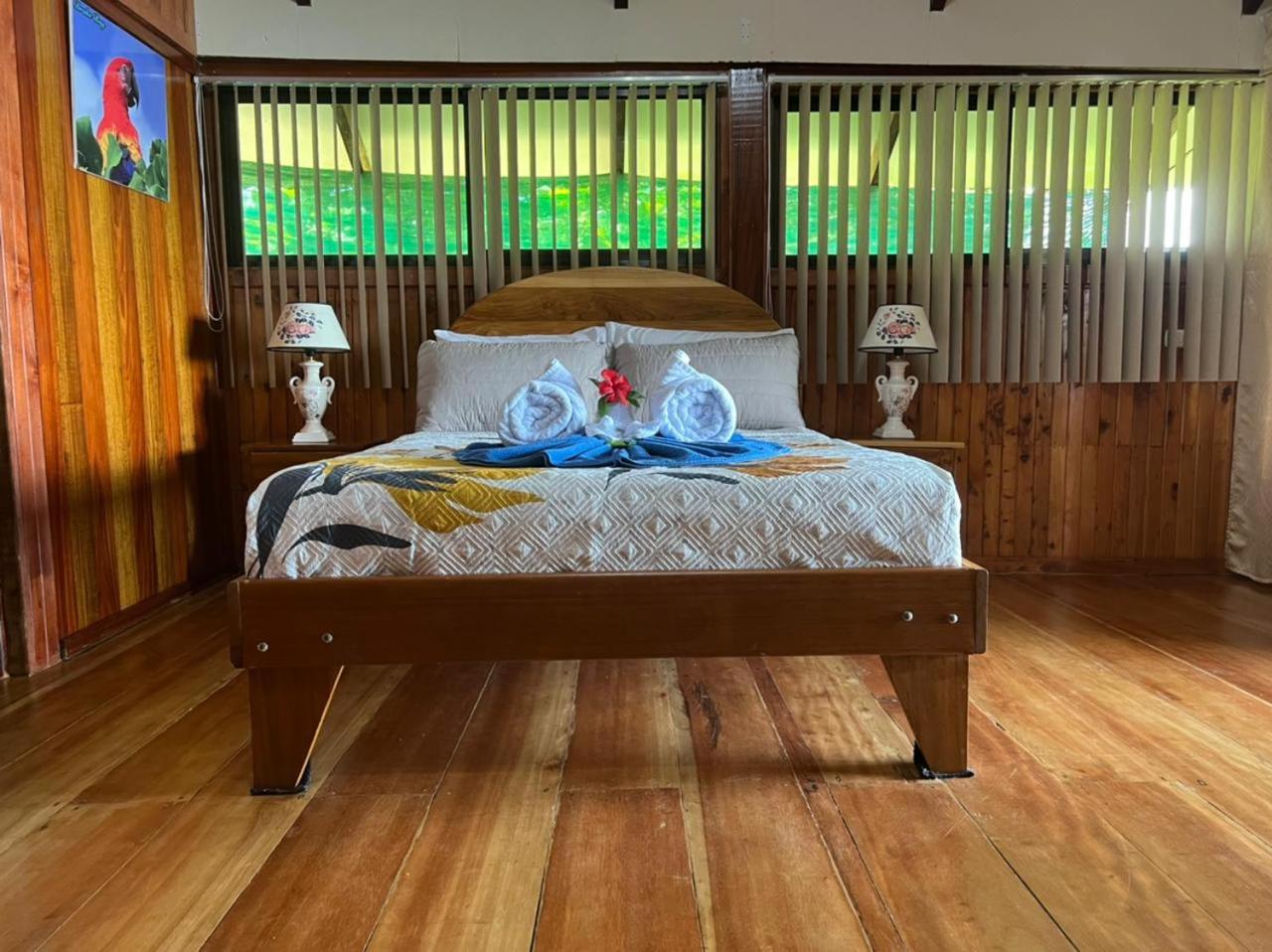 Cabaña Ara Macao Lodge