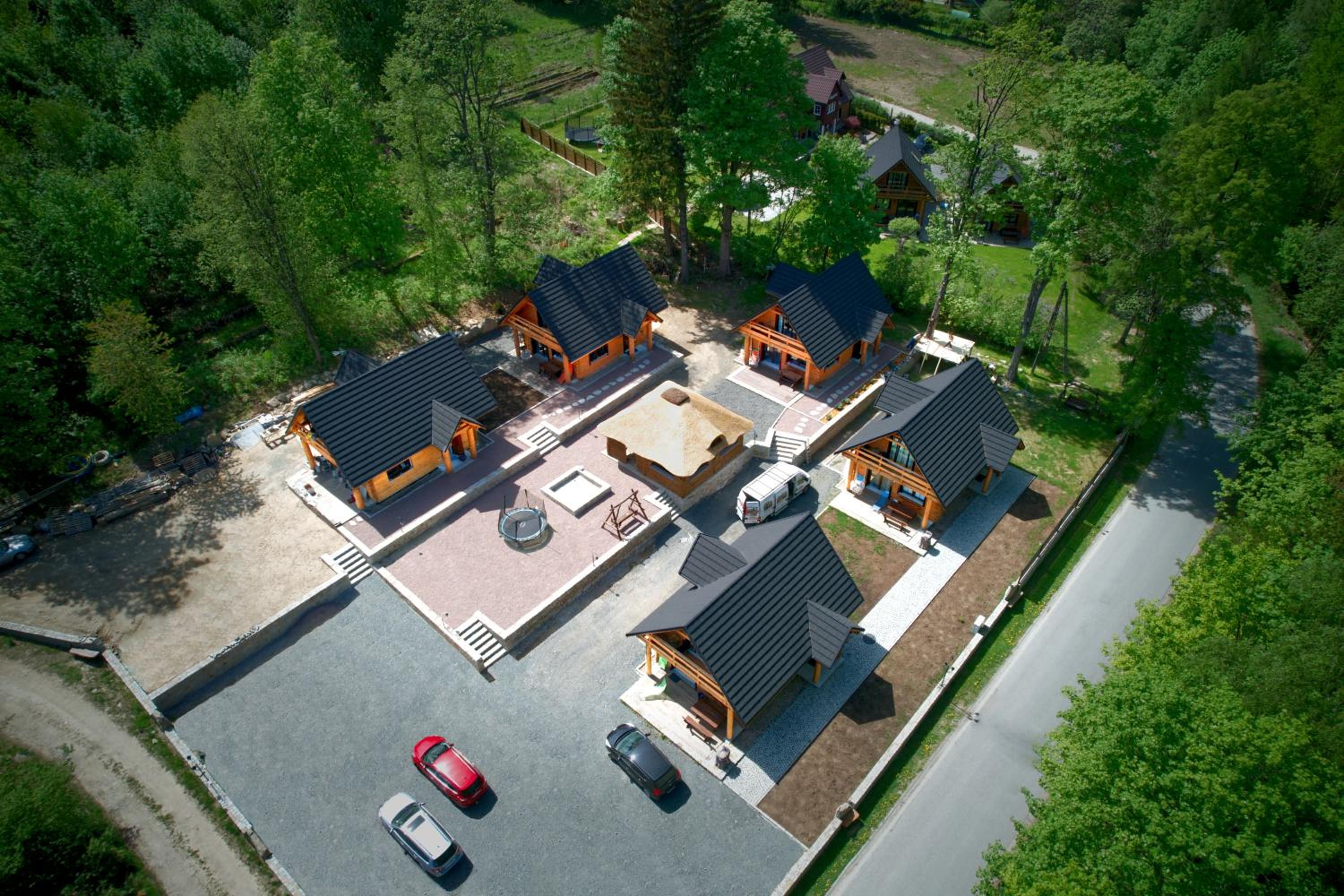 KARKONOSKIE CHATY view 3