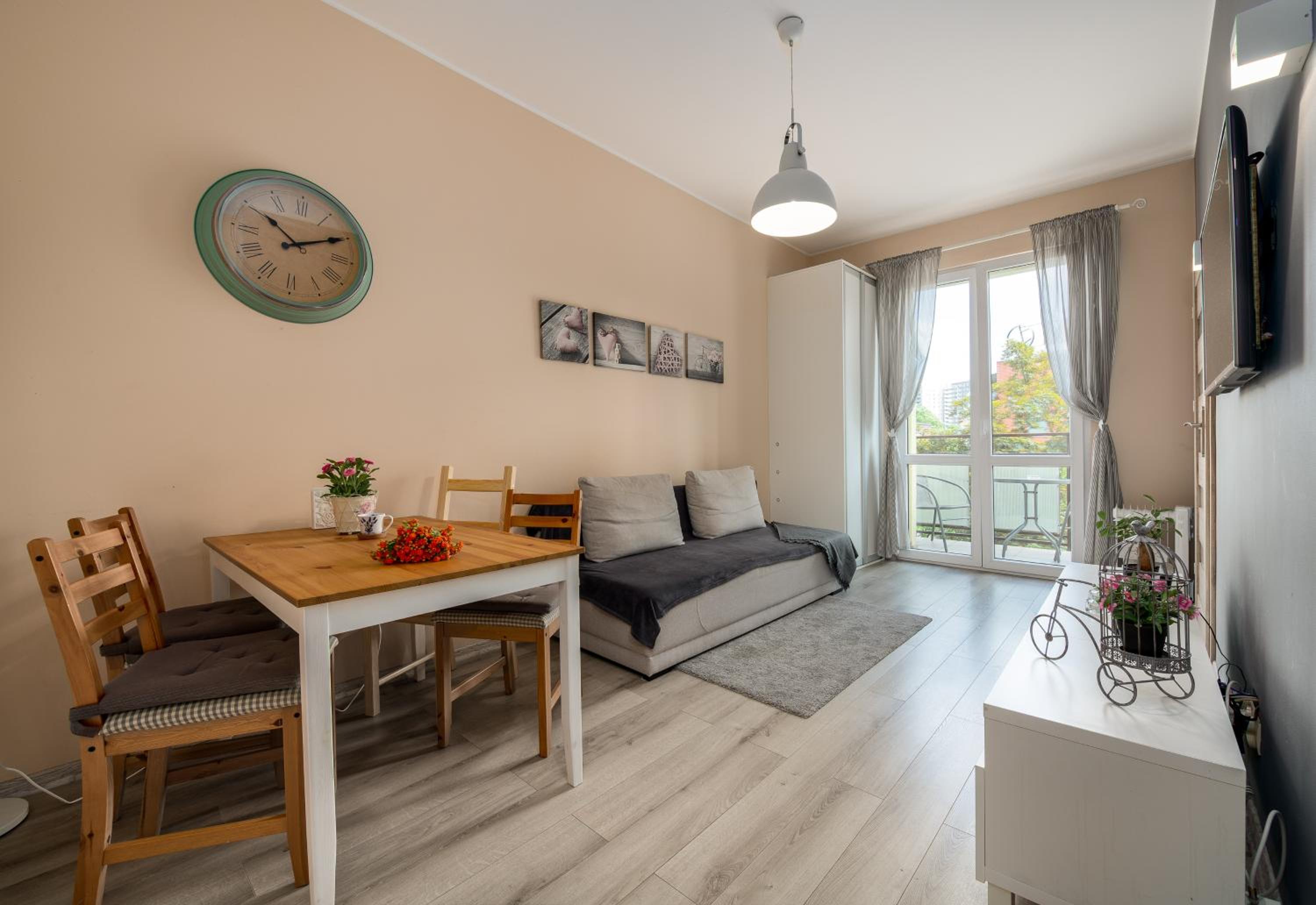 Cozy Central Apartment: Old Town/Main Station