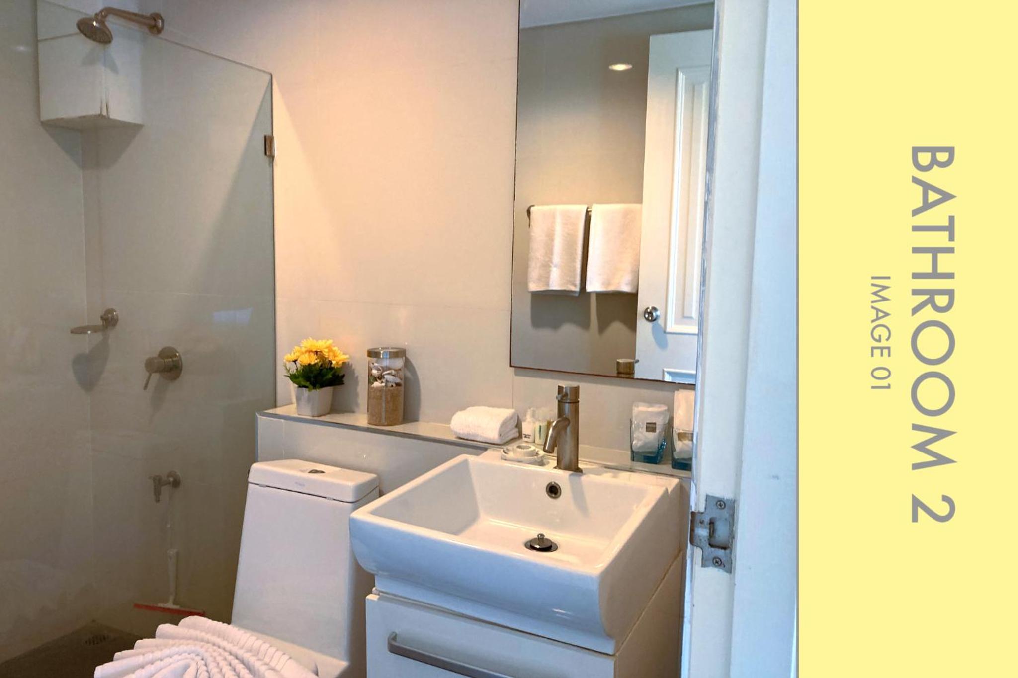 Tranquil Condo close to Beach