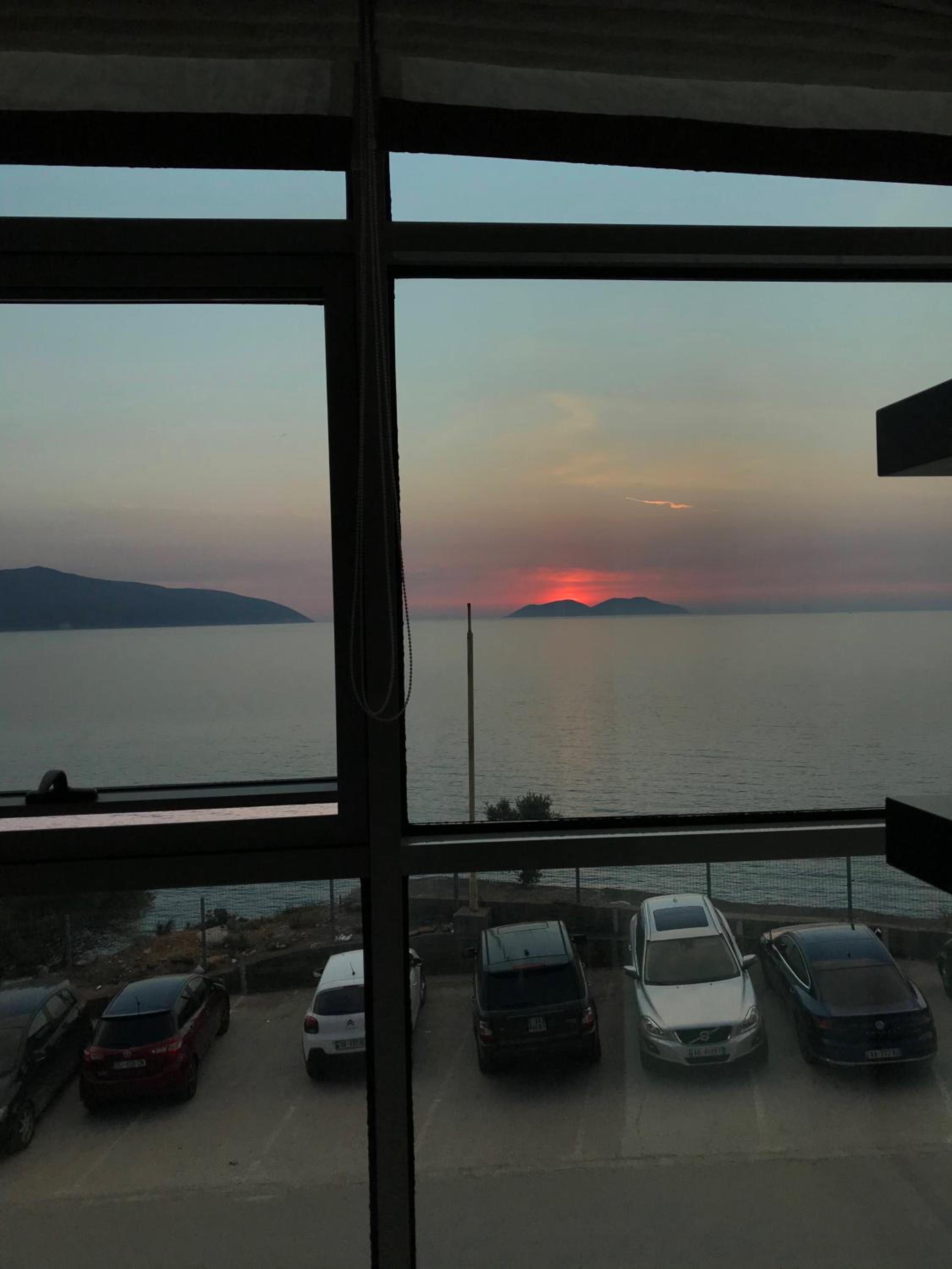 Seaview Apartment Vlora