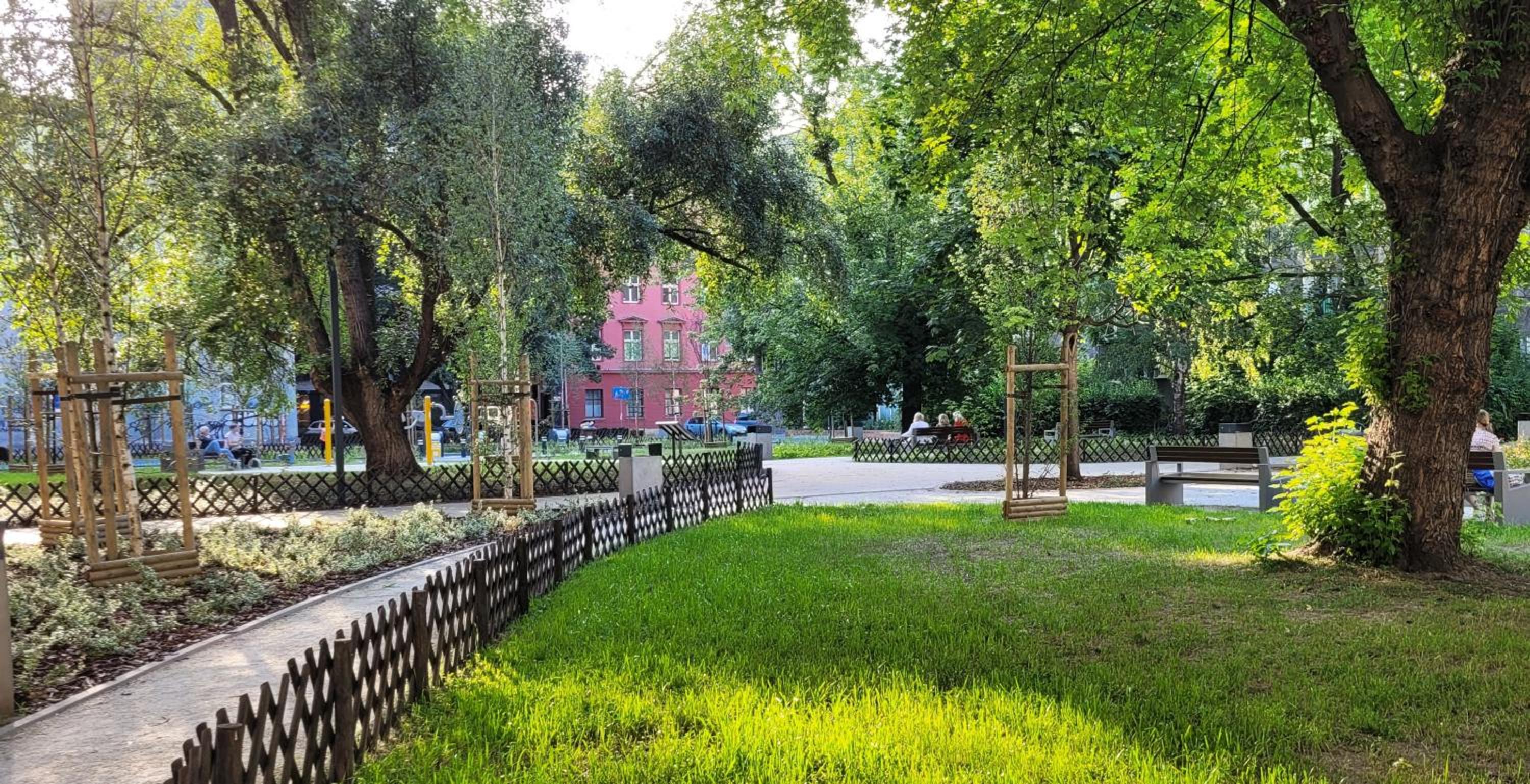 Photo 10