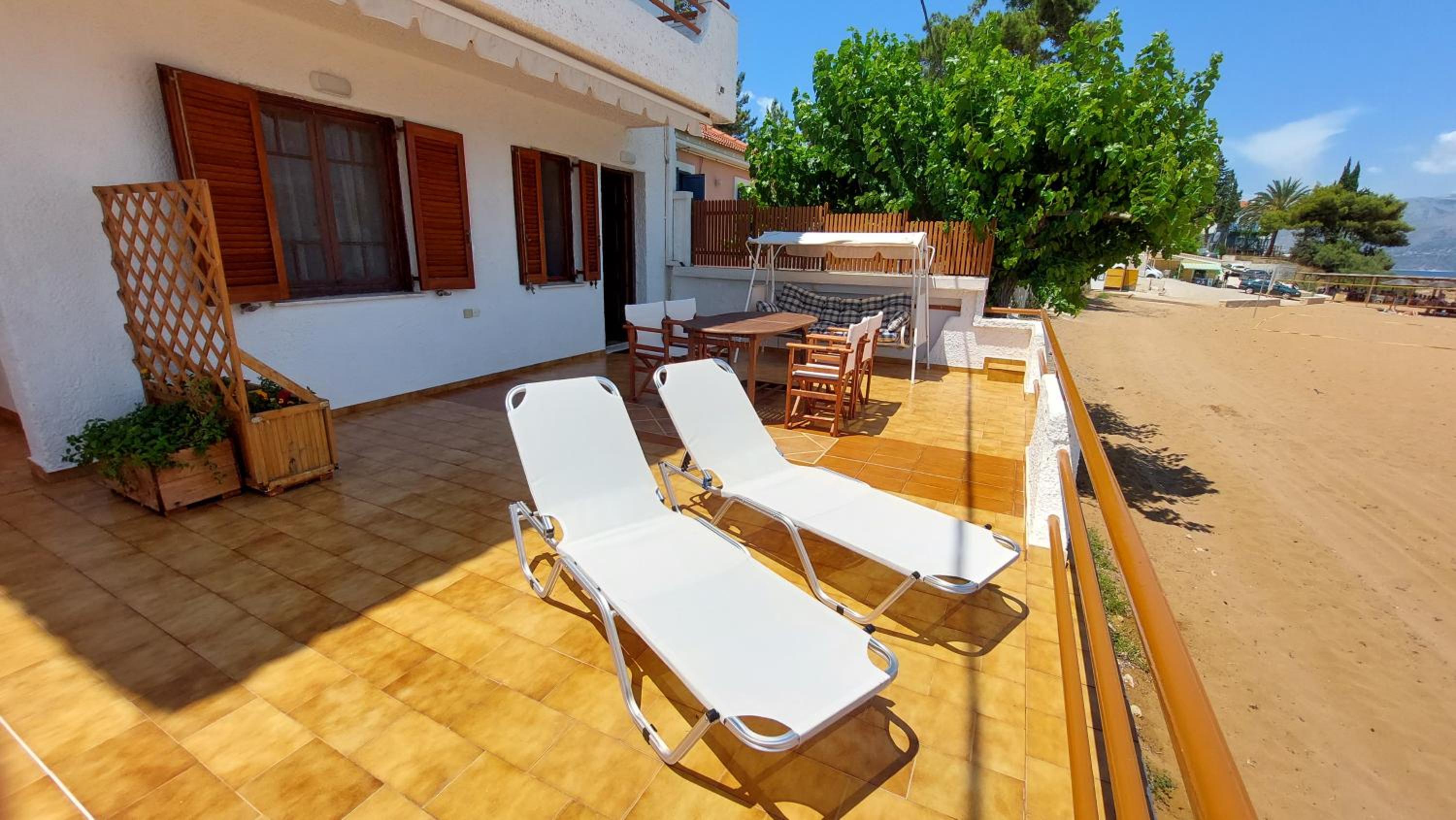 Alekos Beach Houses-Waters Edge view 5