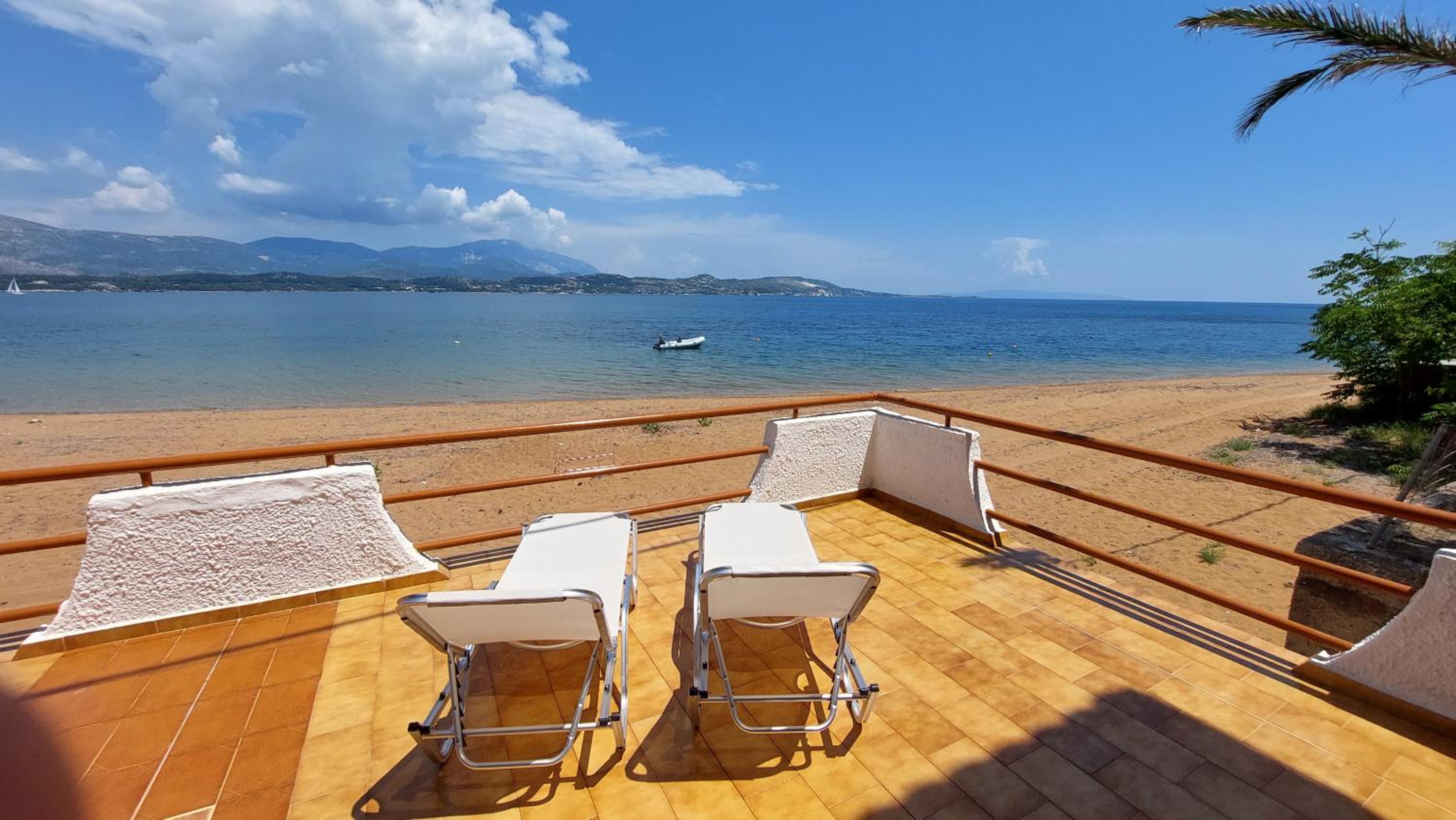 Alekos Beach Houses-Waters Edge view 2