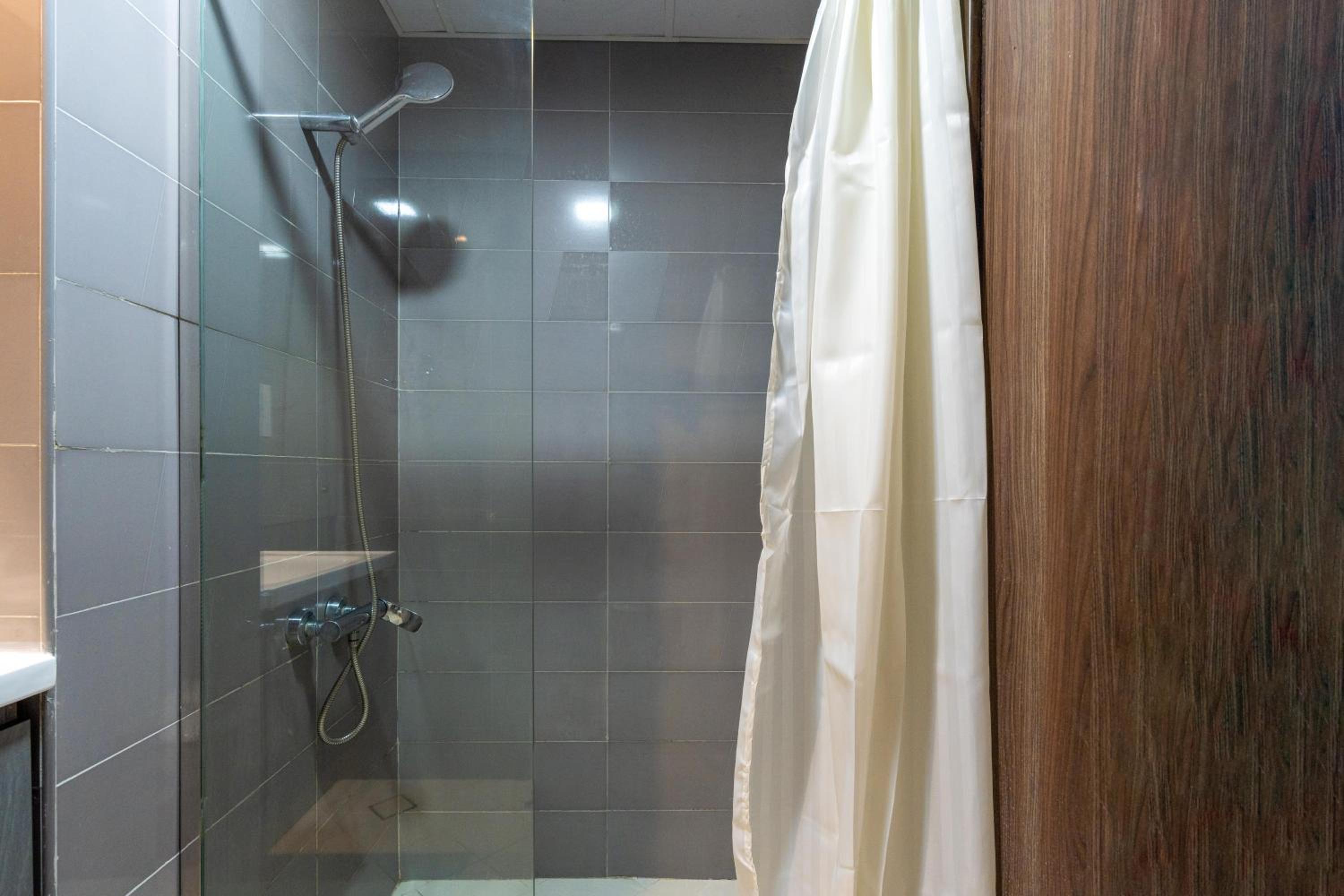 Vacay Lettings - Studio in Silicon Oasis