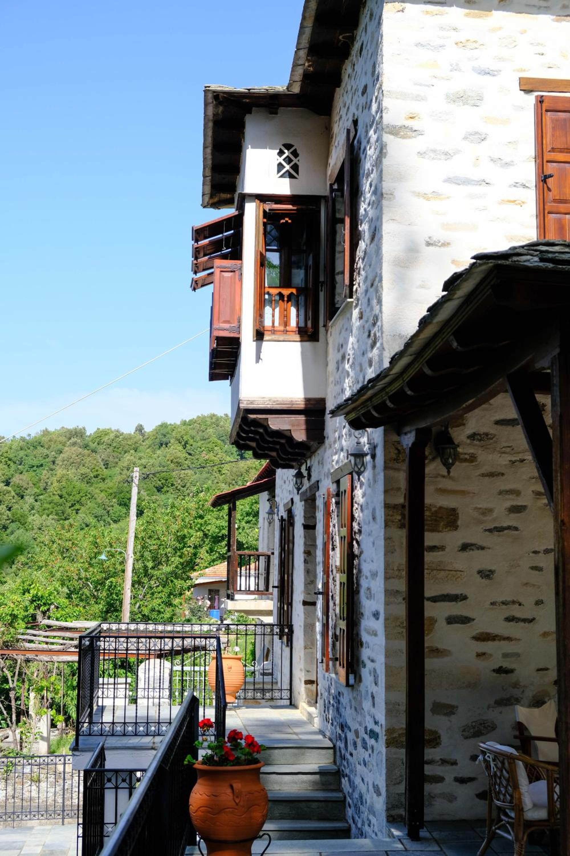 Traditional Pelion Mansion in Vizitsa view 2