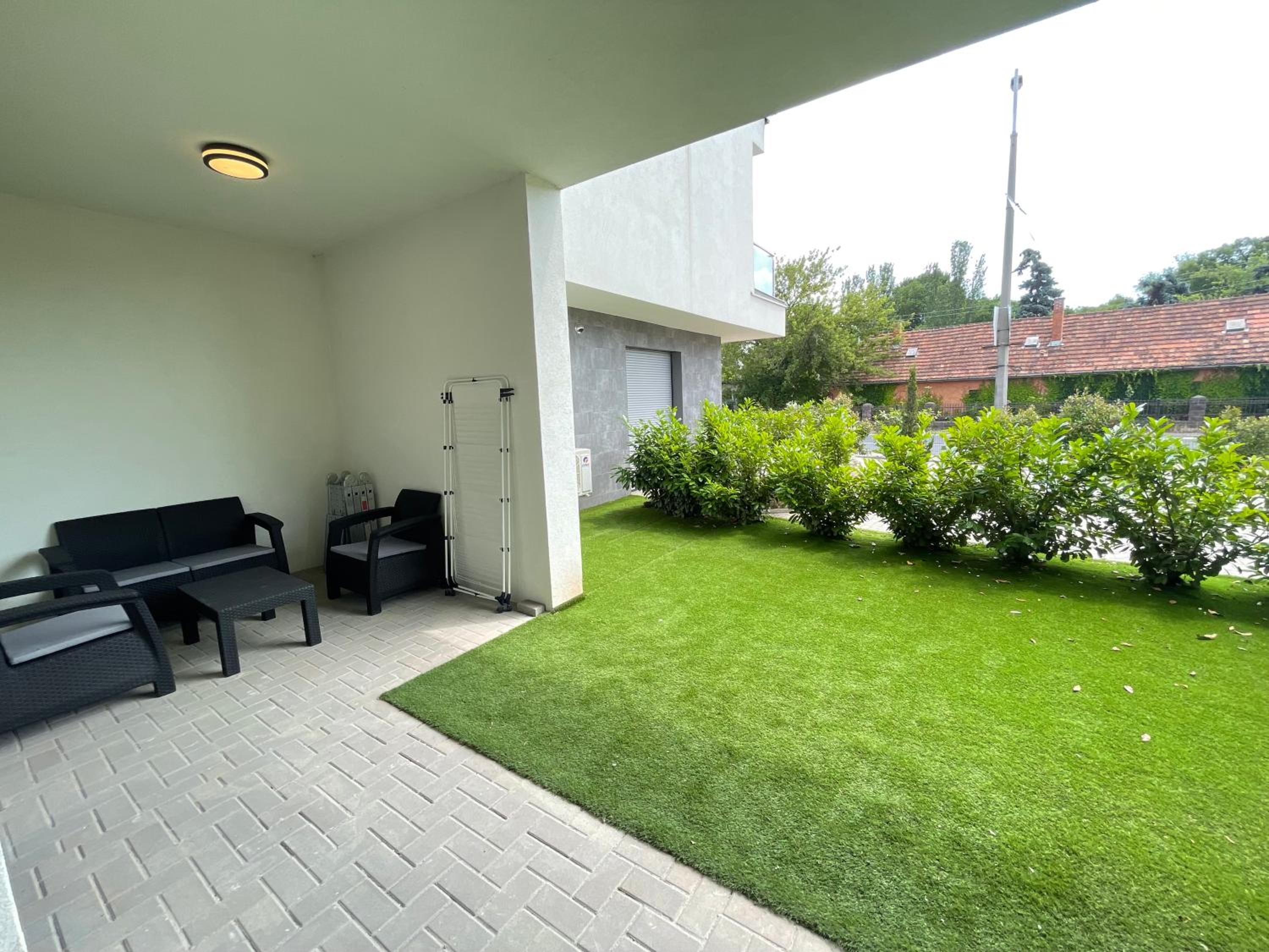 Aranyhíd Deluxe Apartman view 2