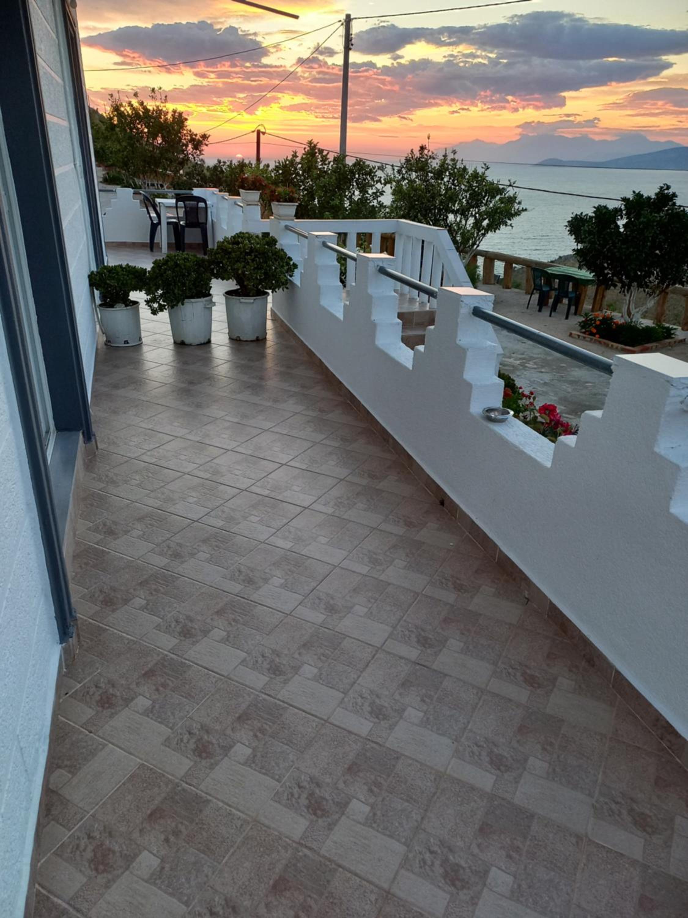 Emiljano Seaview