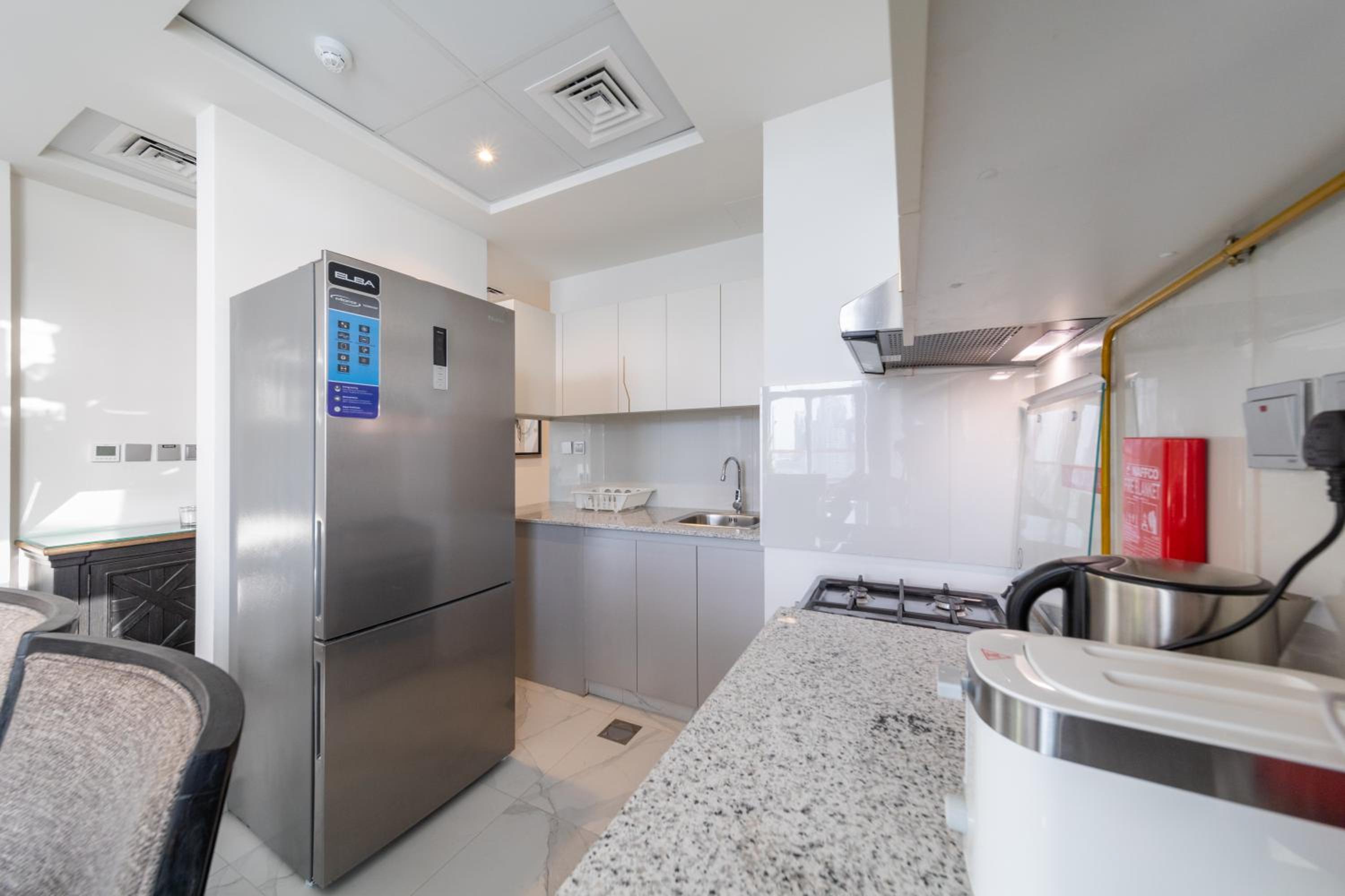 Millennium Binghatti, Business Bay - Mint Stay