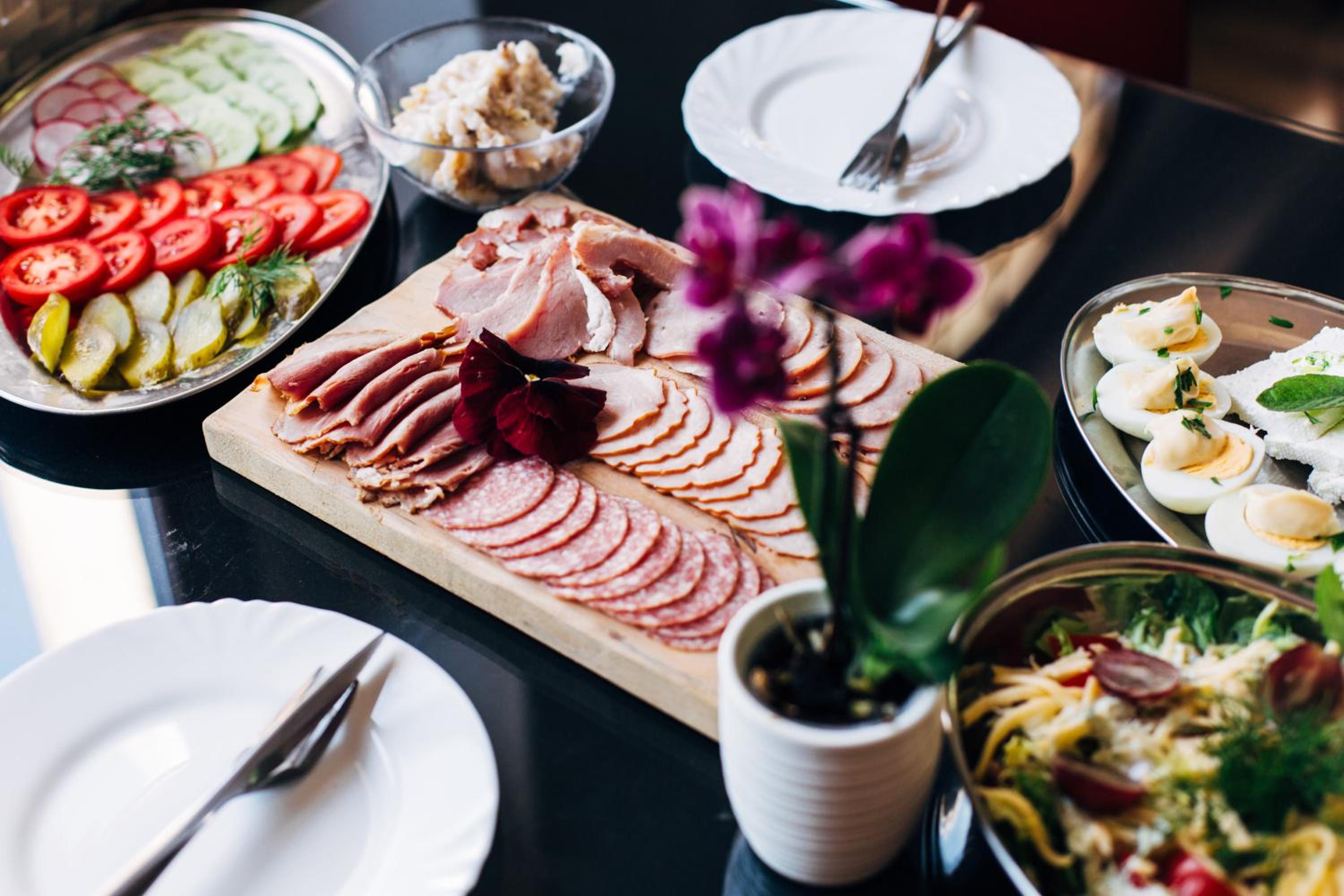 breakfast buffet
