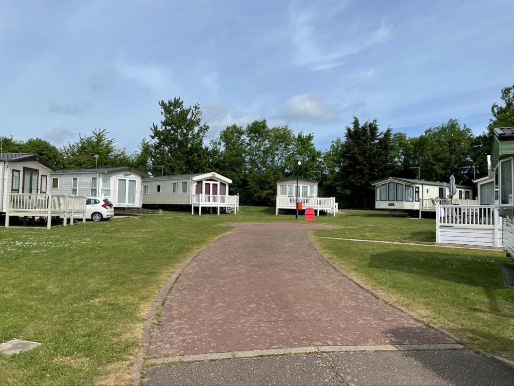 6 Berth Comfy Homely Caravan, Dog Friendly