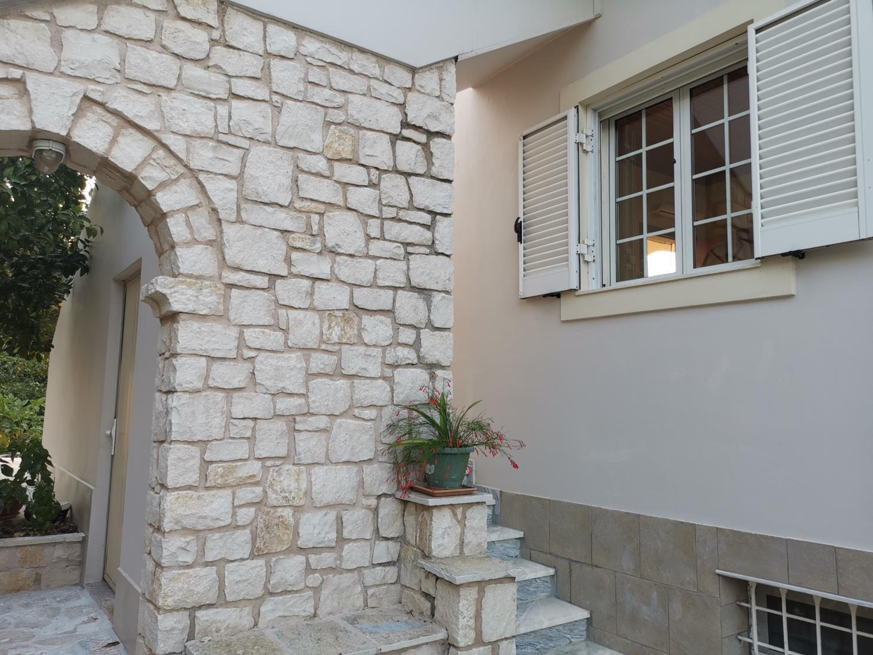 Perithia Cottage