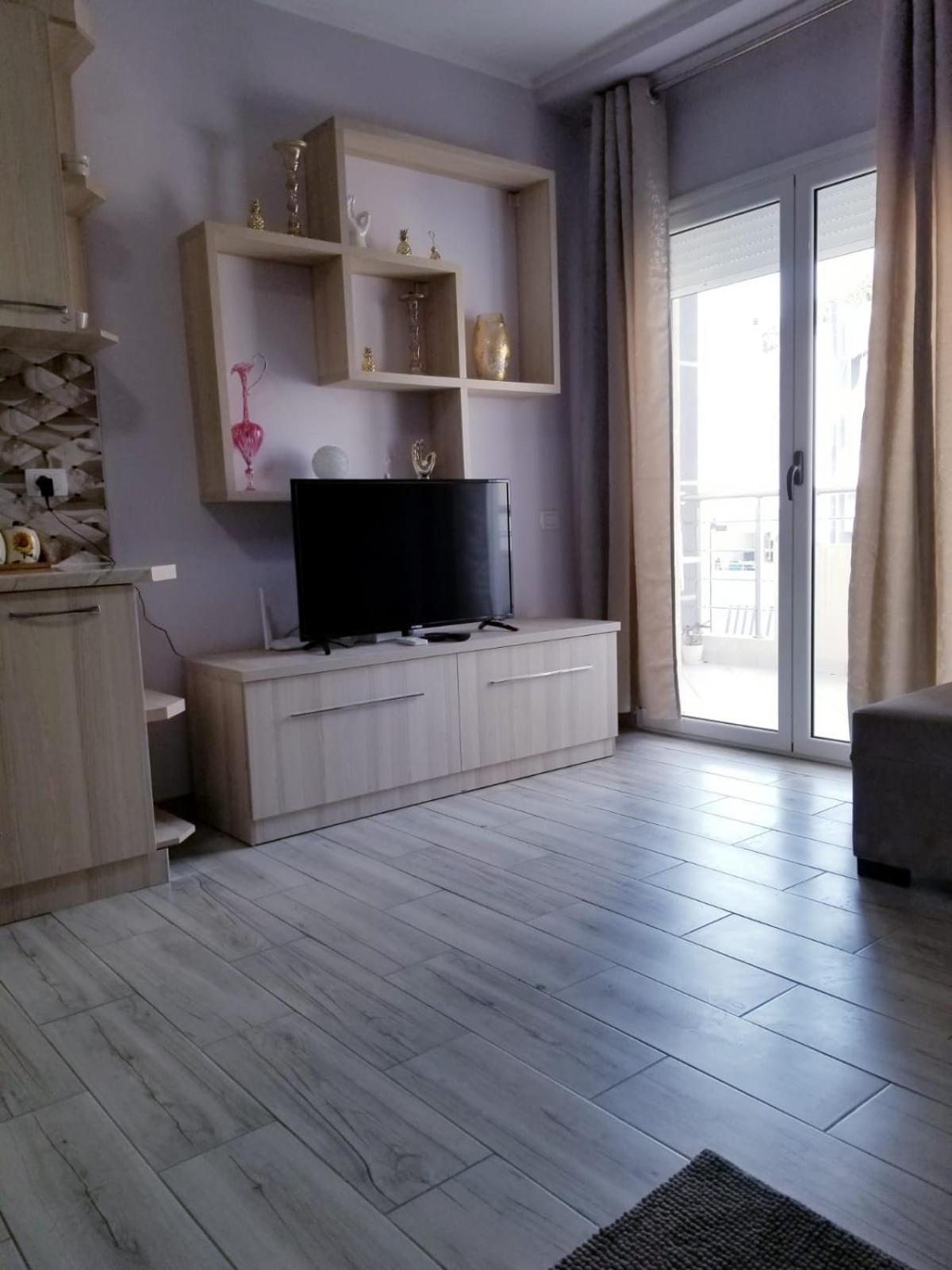 Luxury home vlore