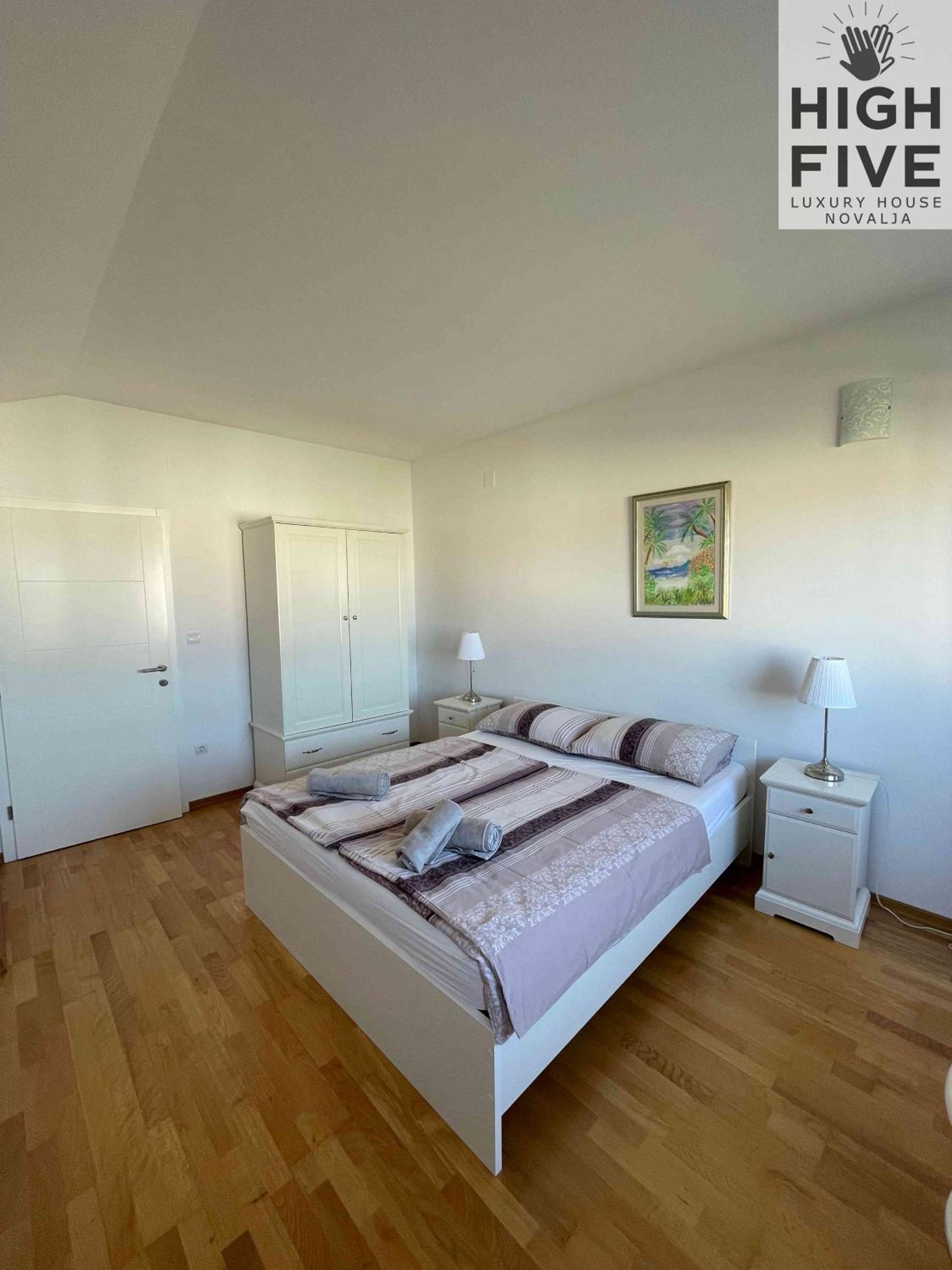 Apartment High Five Novalja view 5