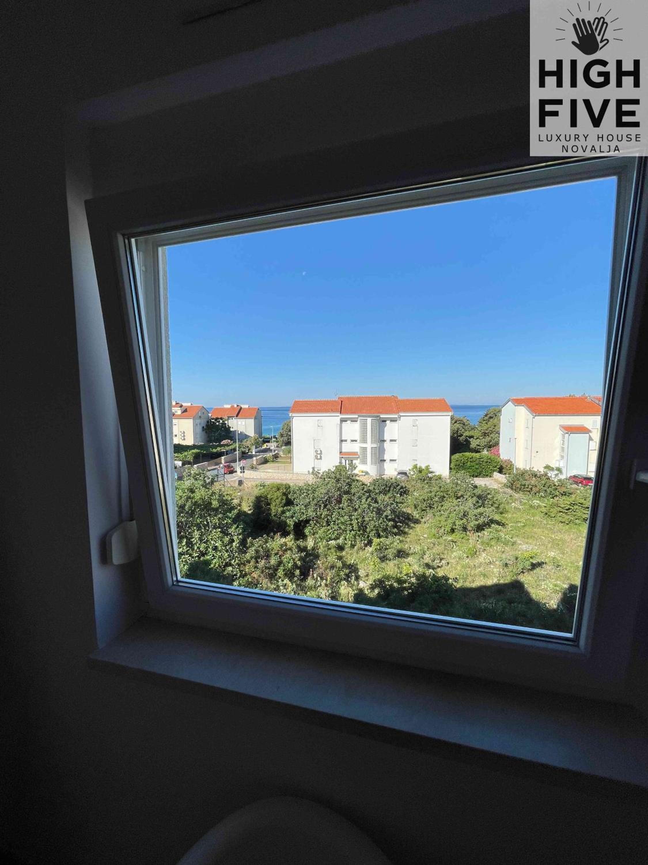 Apartment High Five Novalja view 4