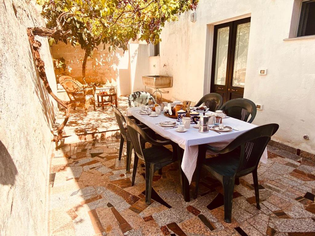 La Casetta Bianca, tipical Salento historic house photo 3
