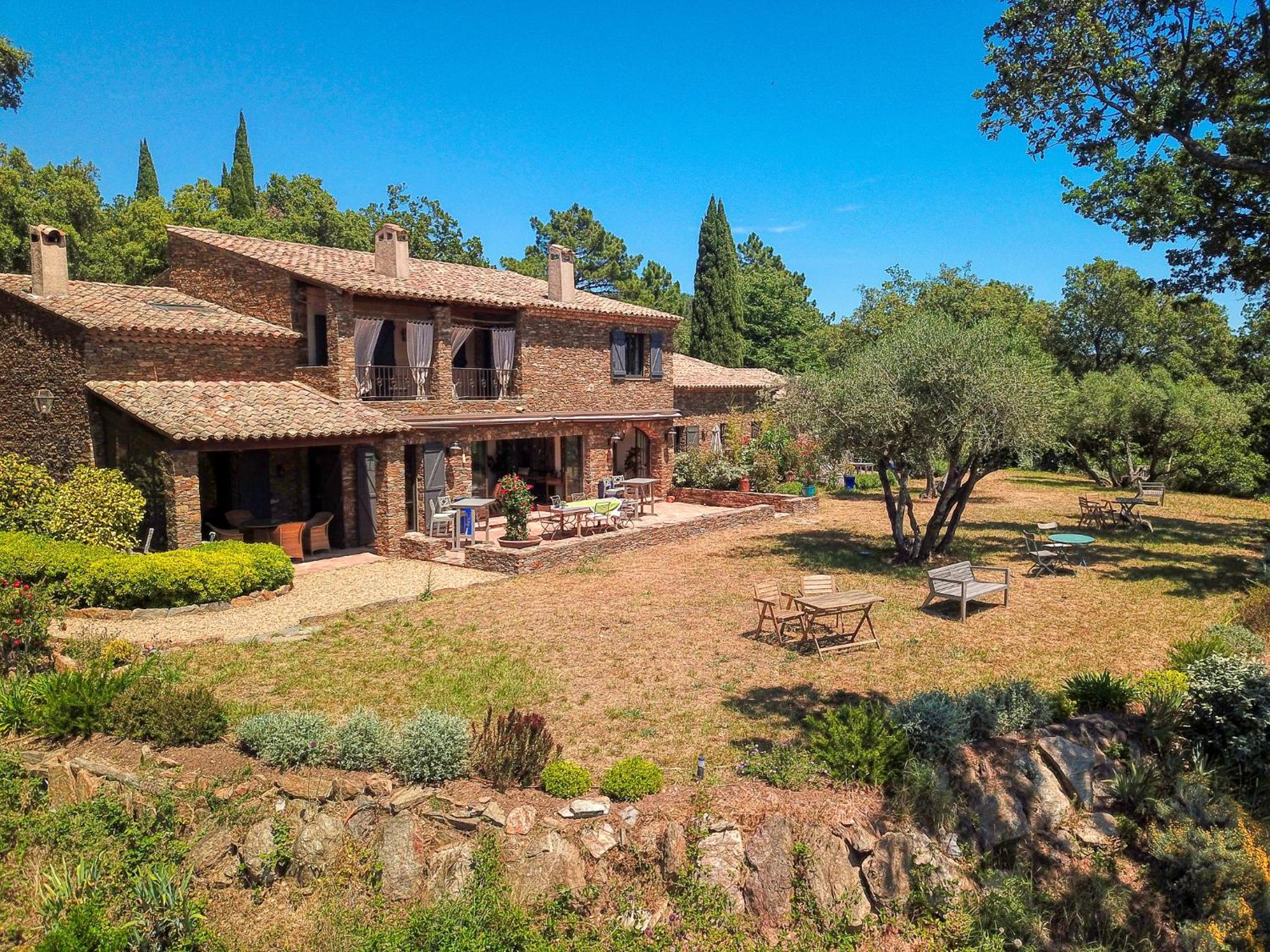 Domaine des Chênes de la Galline view 2