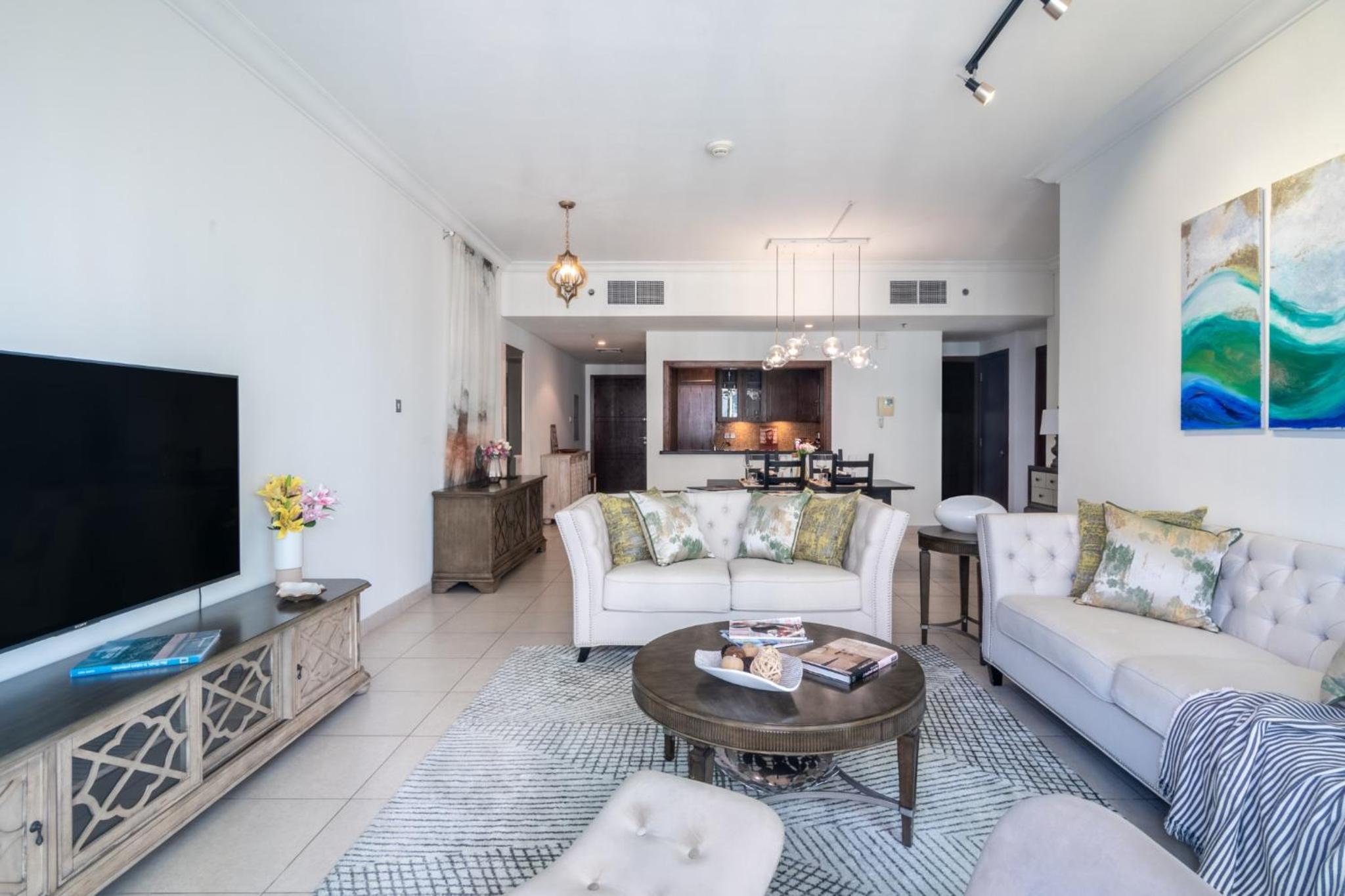 The Smart Concierge - 8 BLVD Walk