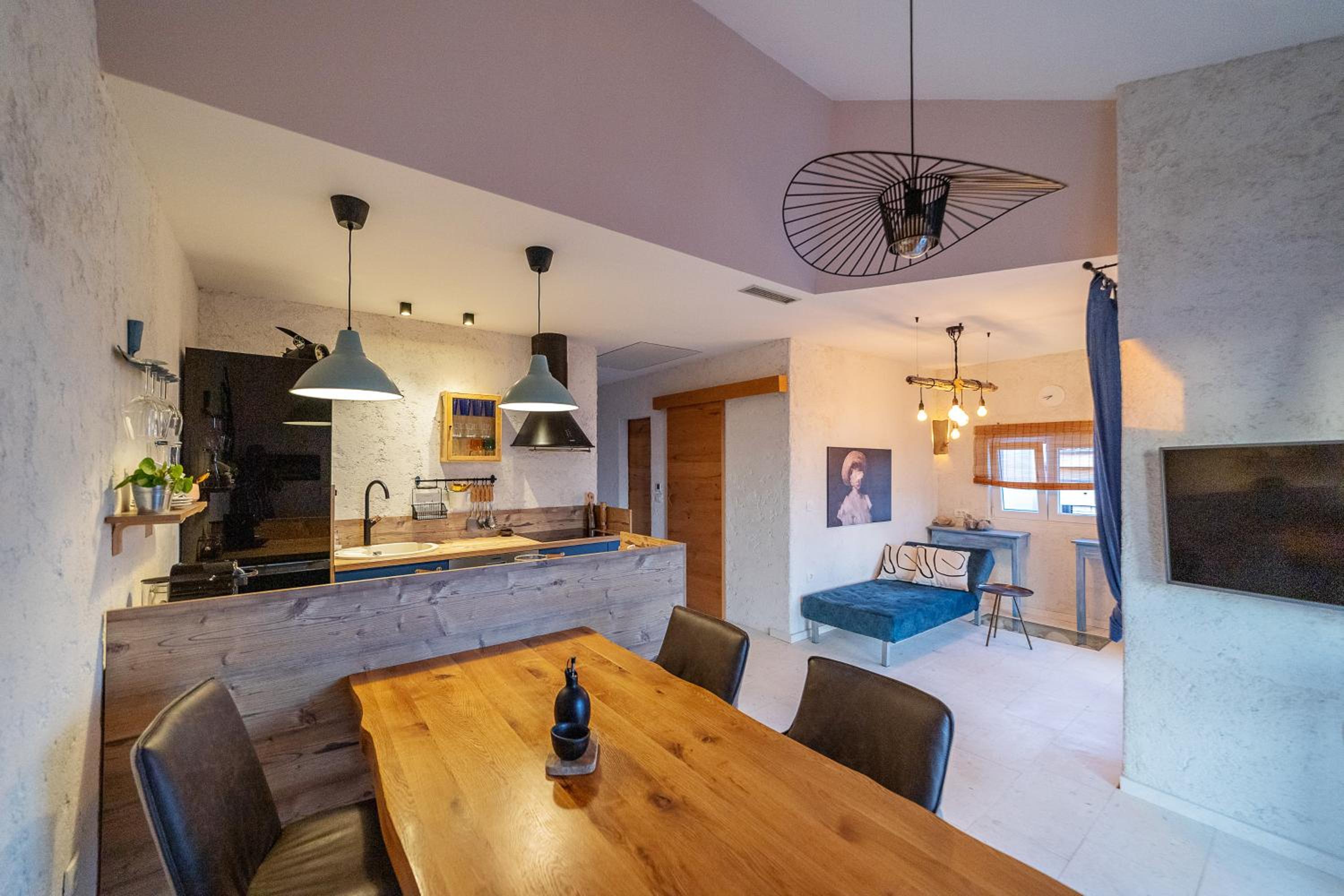 Designer apartment Stone Amareta view 2