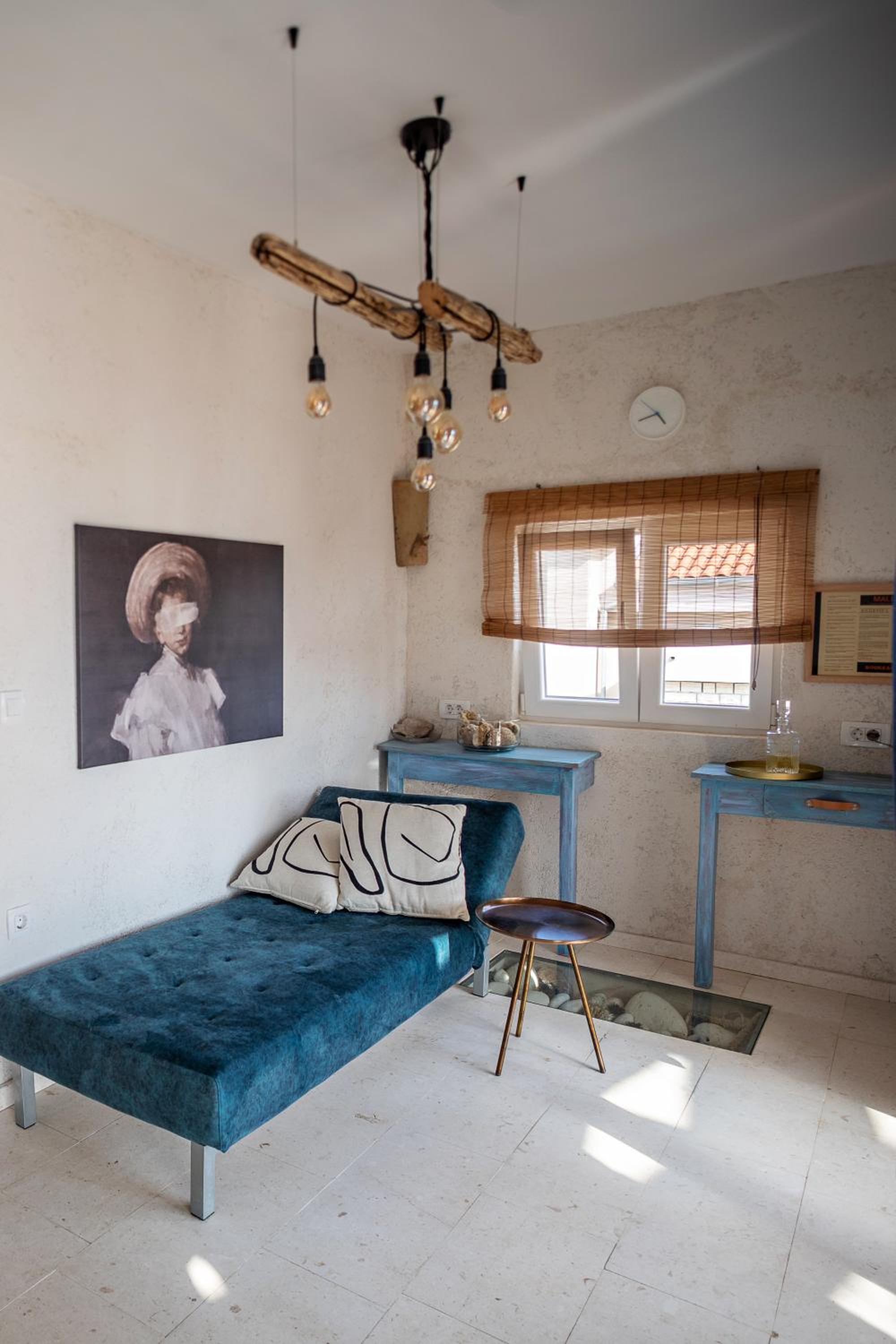 Designer apartment Stone Amareta view 3