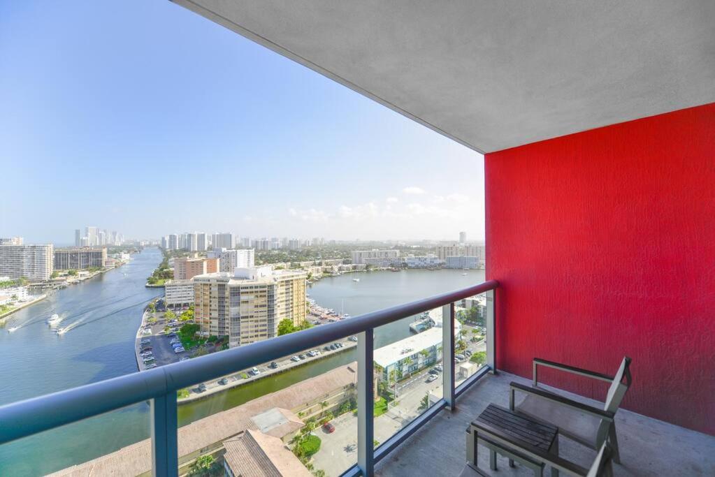 Awesome 2BR Condo @Beachwalk Resort W/Pool