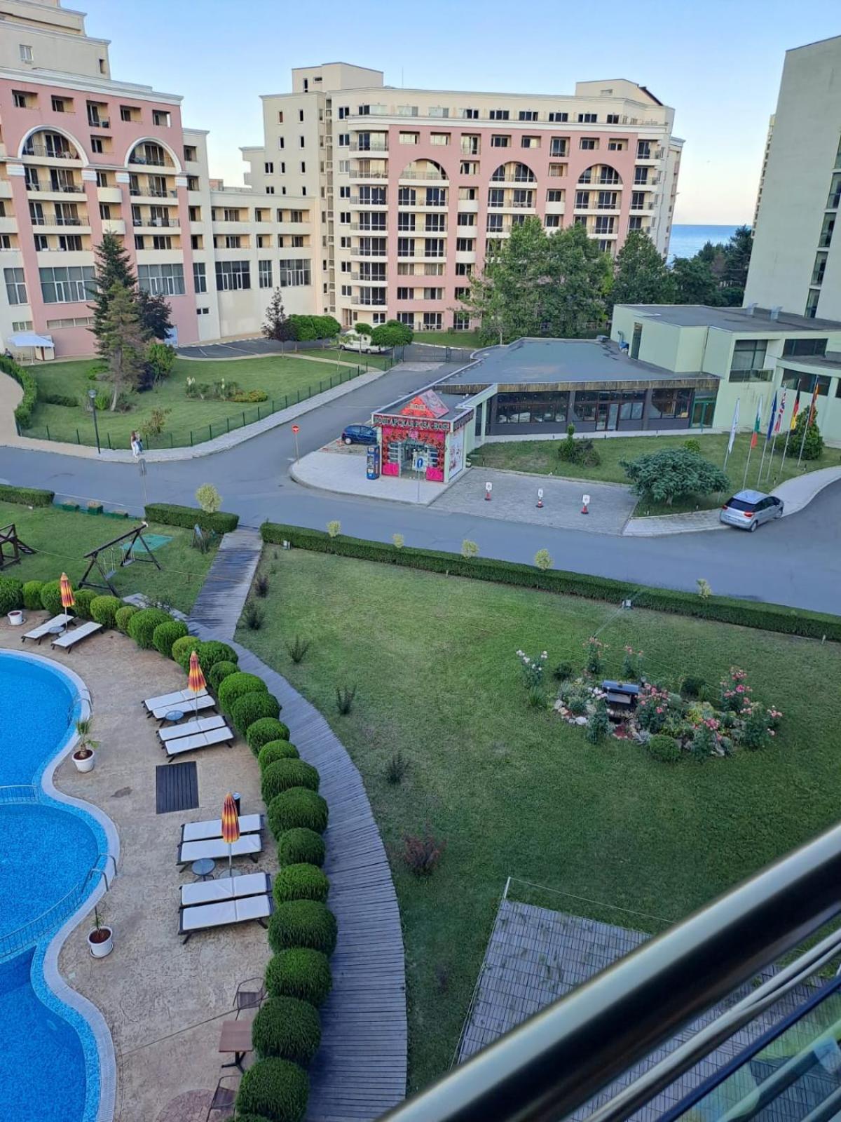 SUNNY BEACH PLAZA Apartments view 5