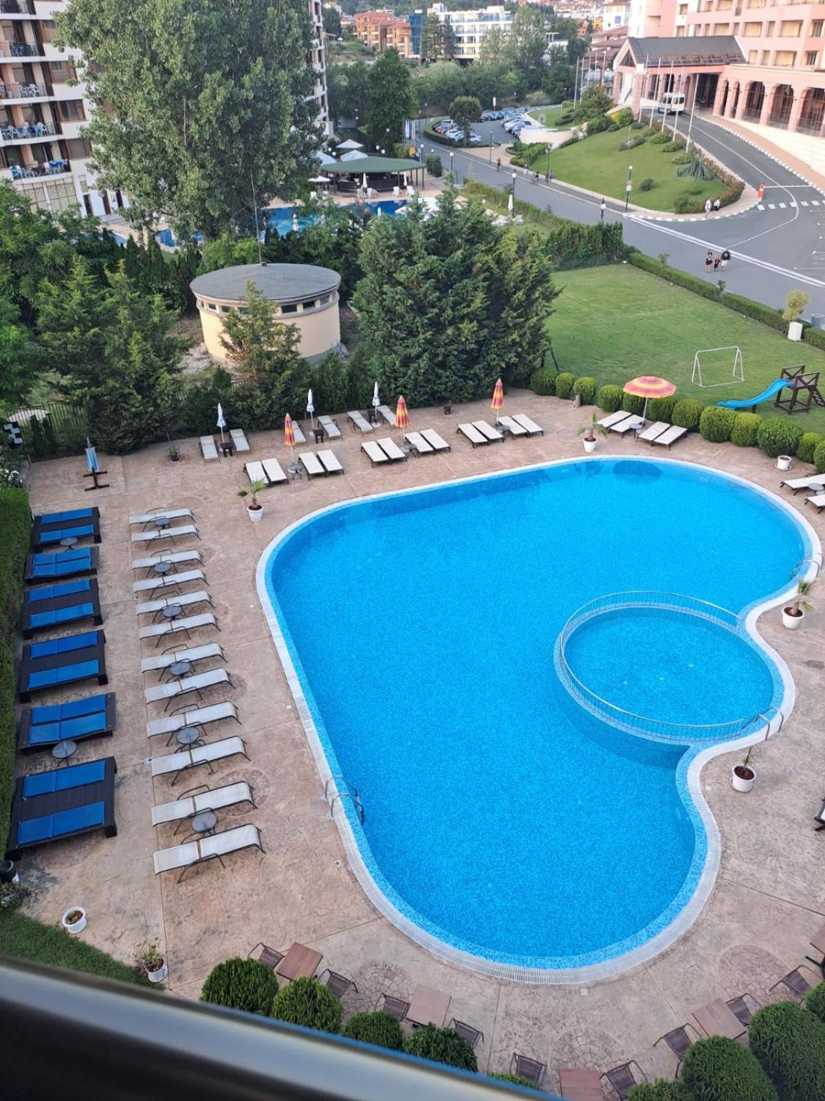 SUNNY BEACH PLAZA Apartments view 3