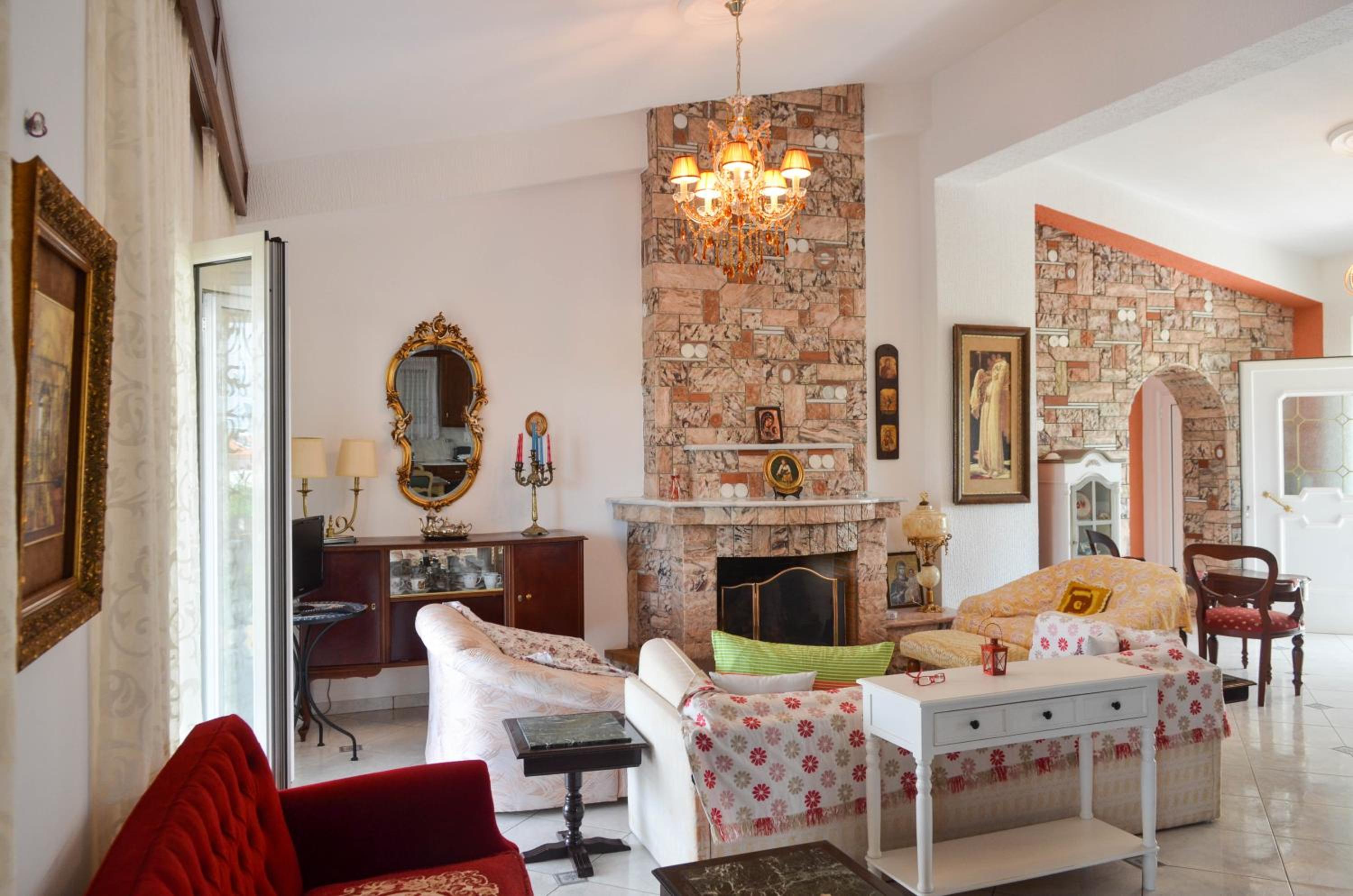 Eli's home photo 5