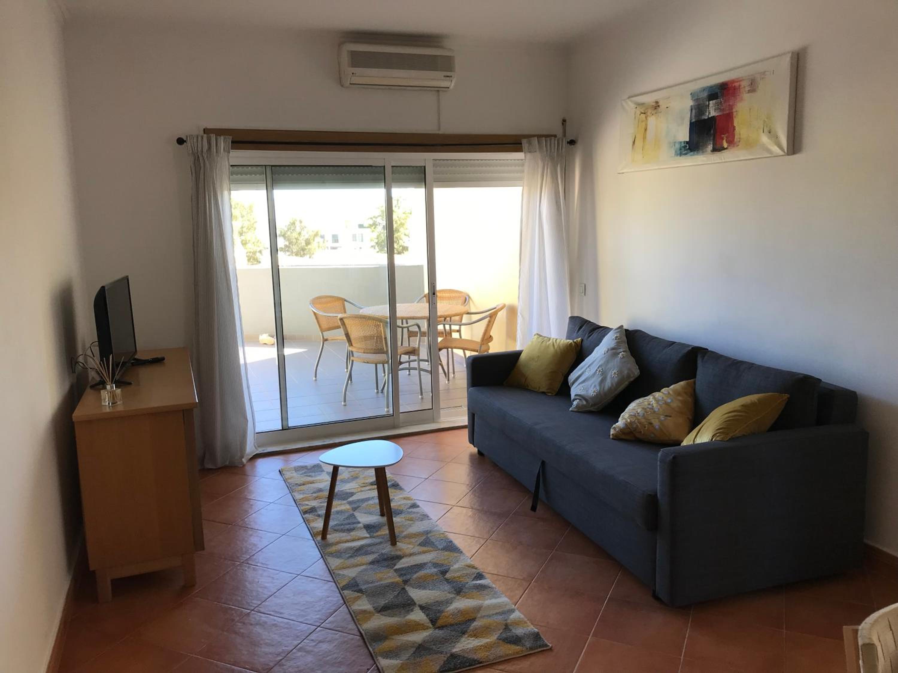 Condo do Mar Lovely first floor apartment with pool view 2