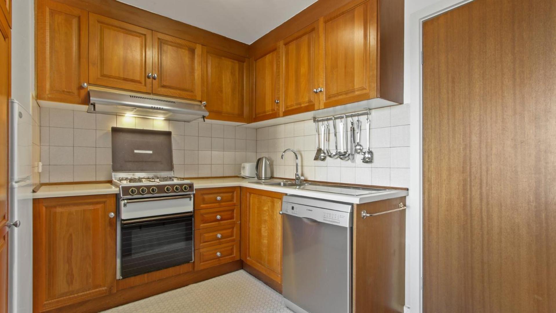 Lawlers 36B