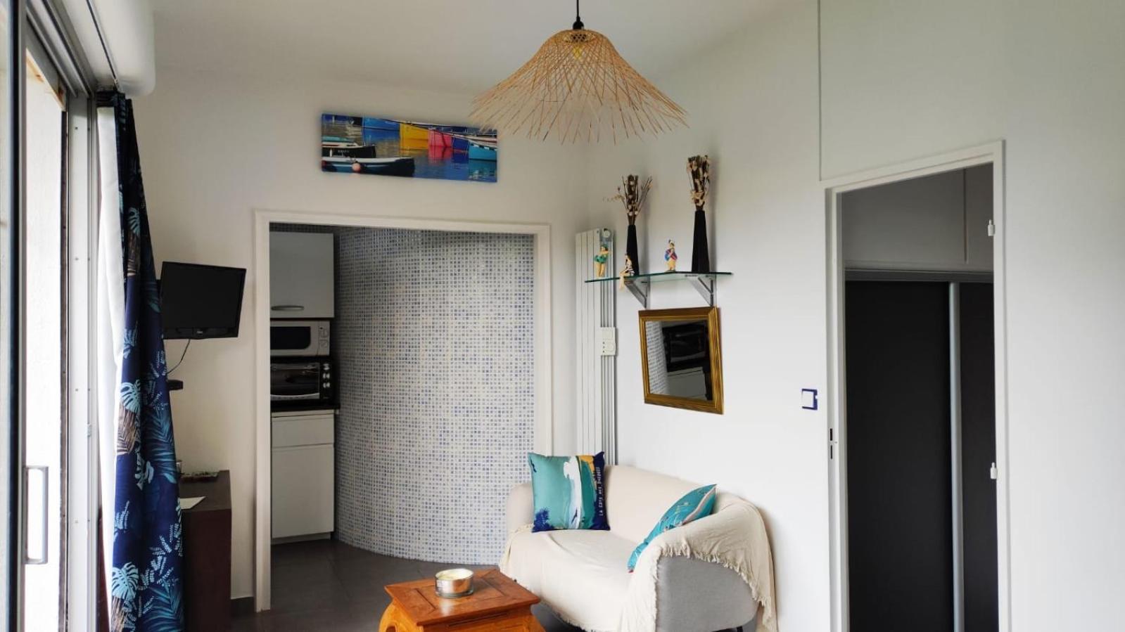 Belle Suite Apt view 4