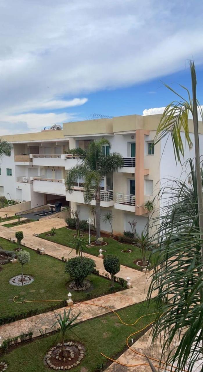 Superbe appart dans une résidence avec piscine view 4