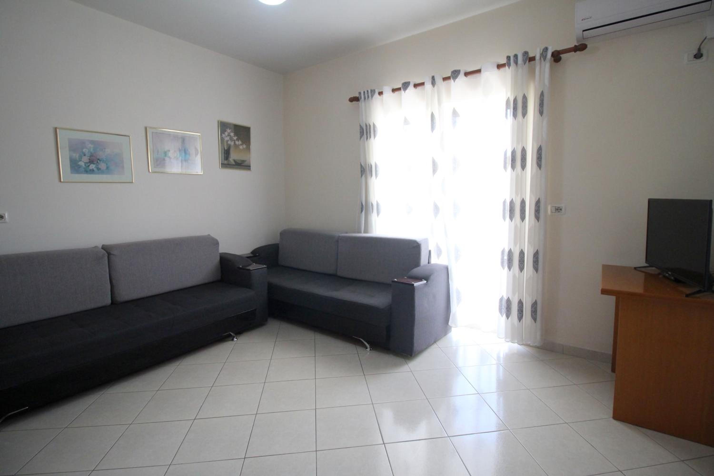 Doka Center Apartments